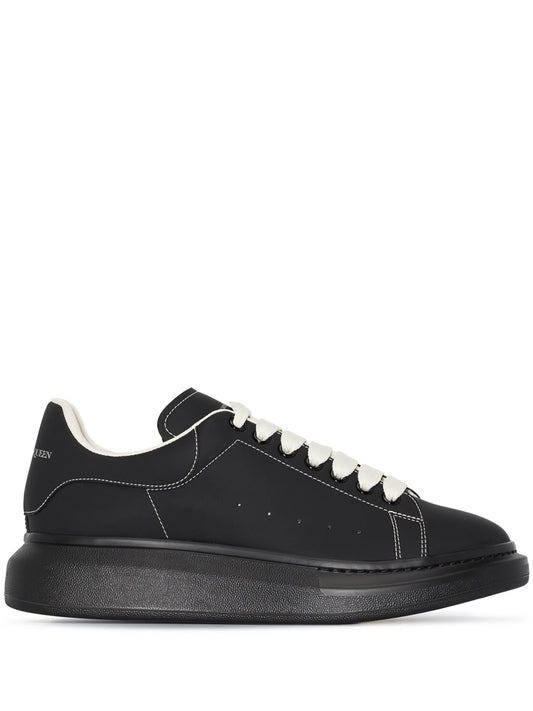 Oversized low-top sneakers
