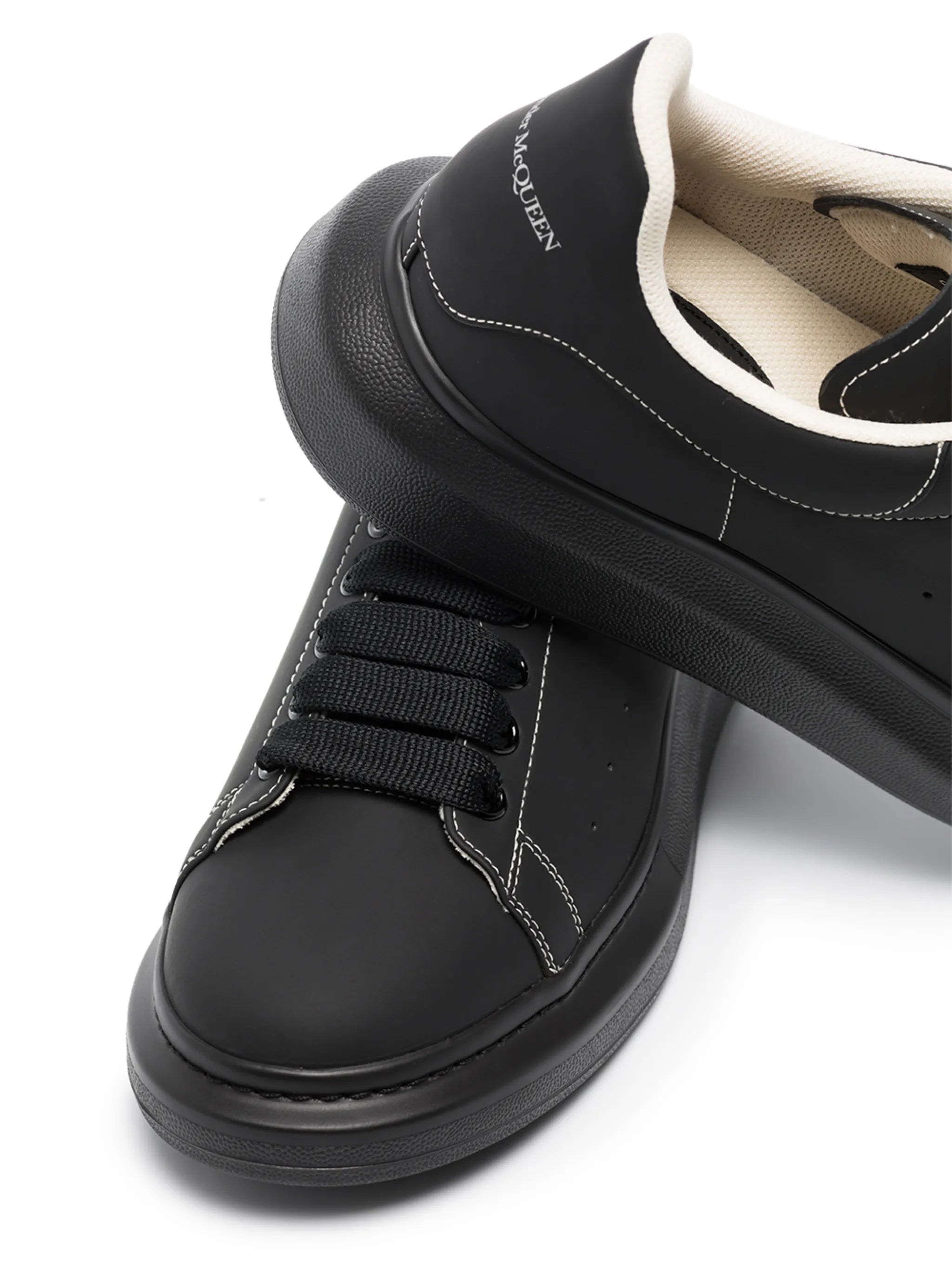 Oversized low-top sneakers