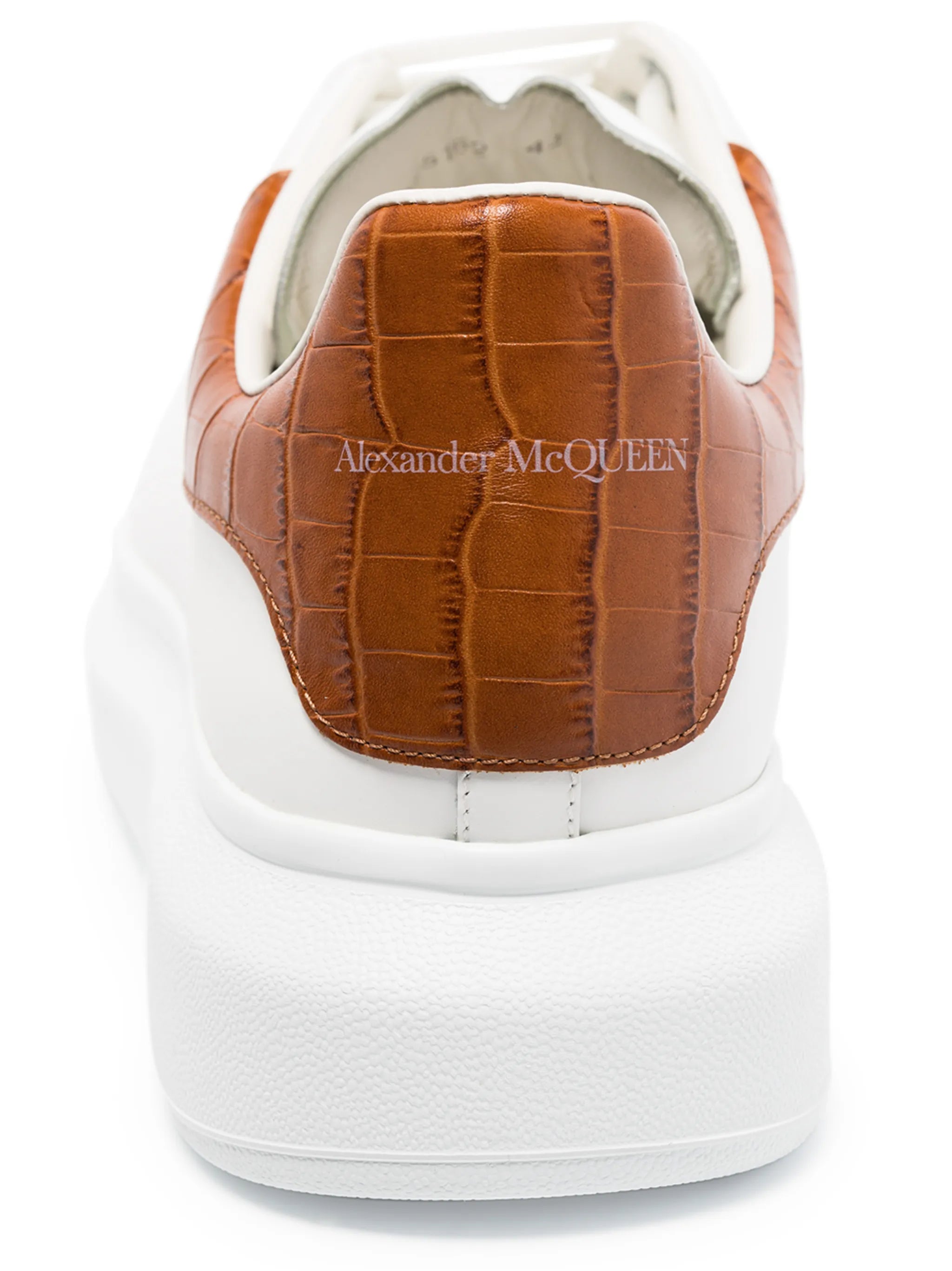 Oversized low-top sneakers