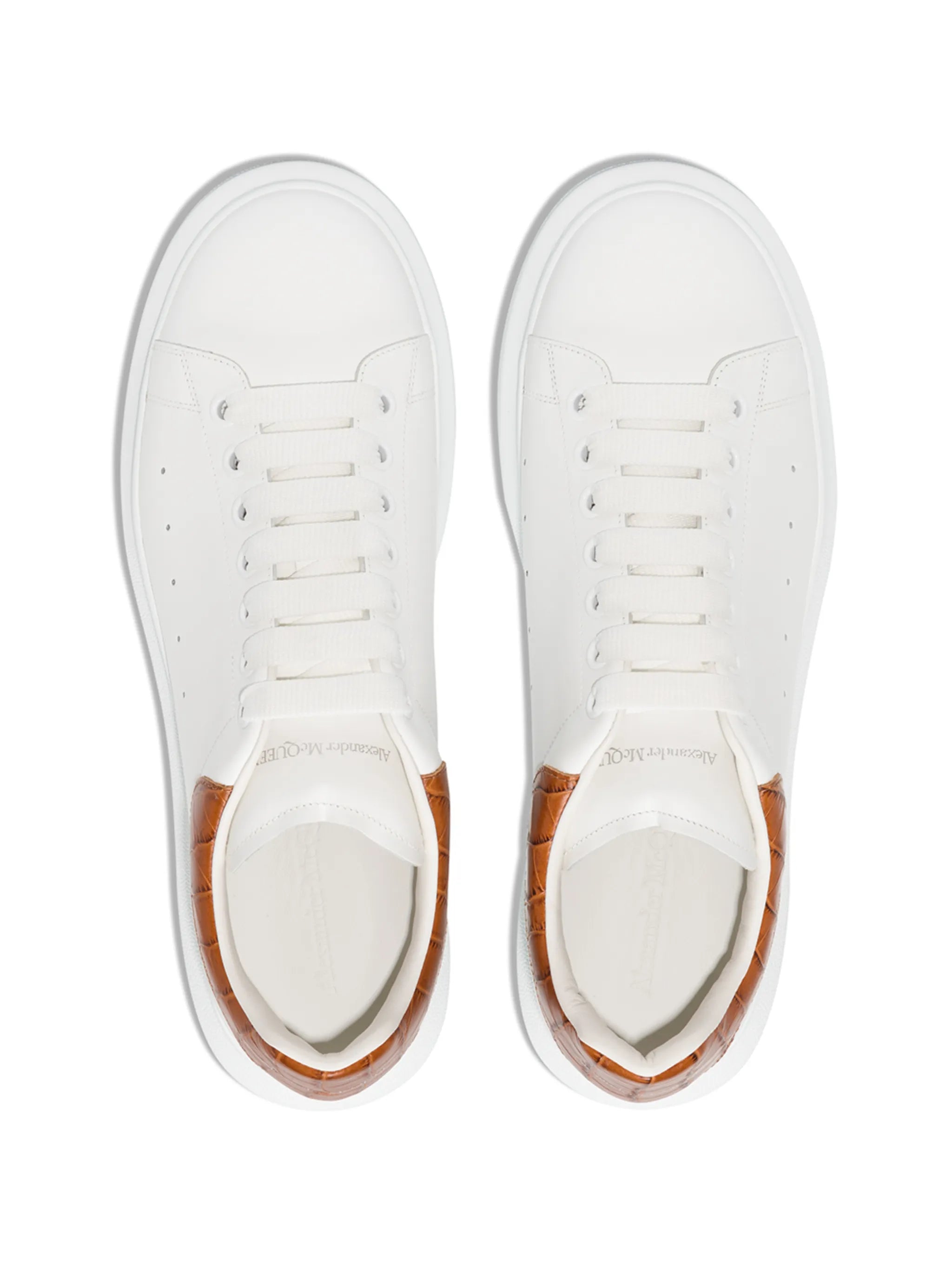 Oversized low-top sneakers