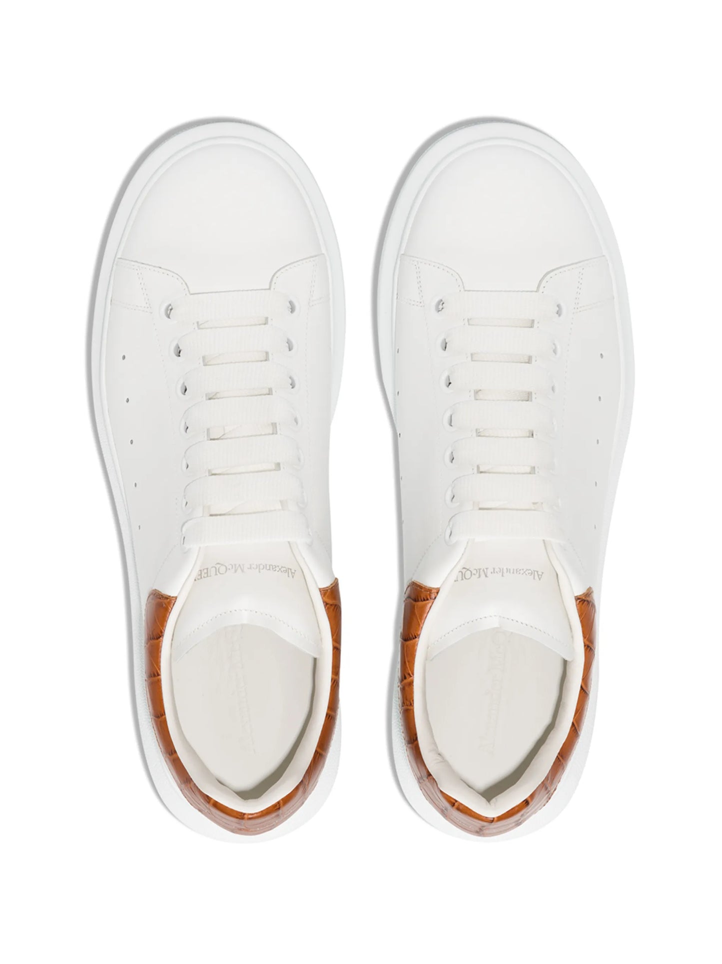 Oversized low-top sneakers