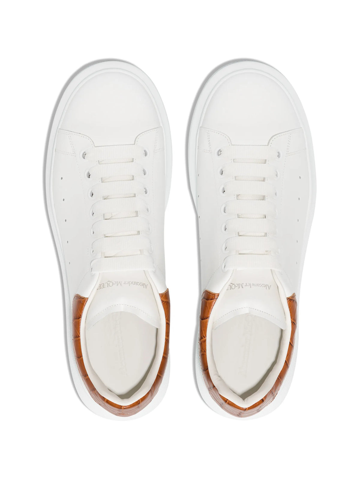 Oversized low-top sneakers