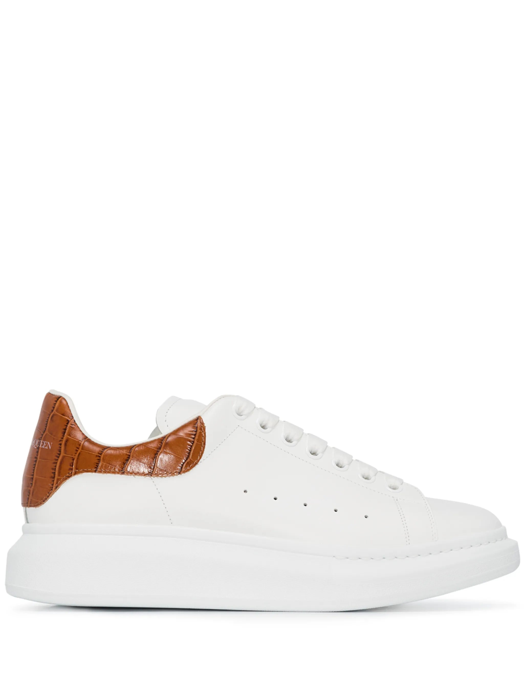 Oversized low-top sneakers