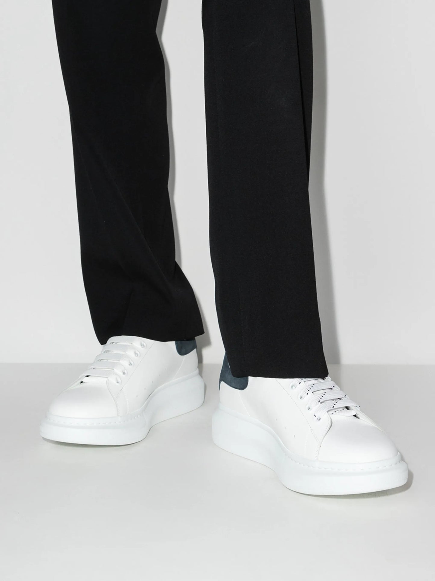 Oversized low-top sneakers