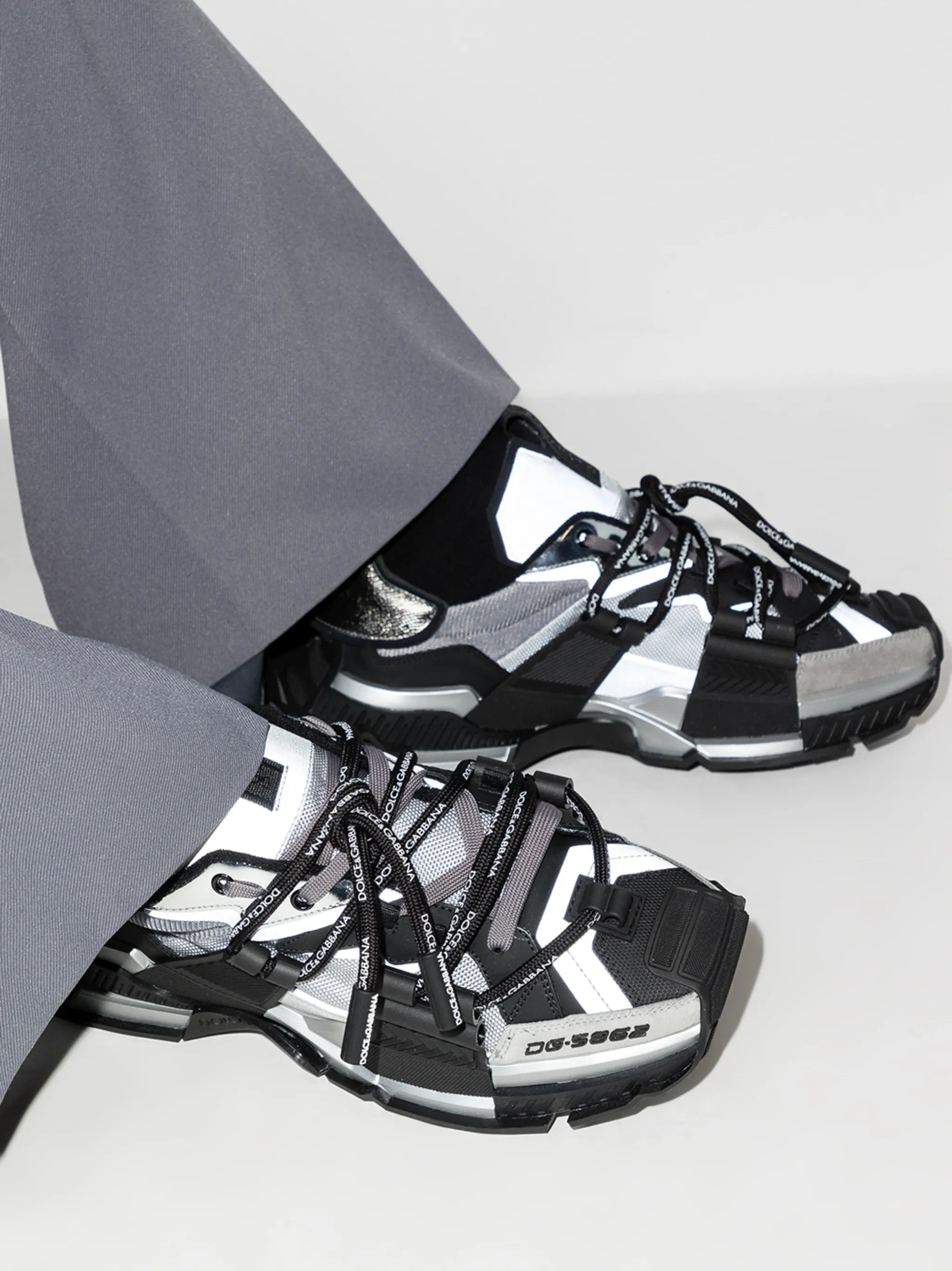 DG Space sneakers