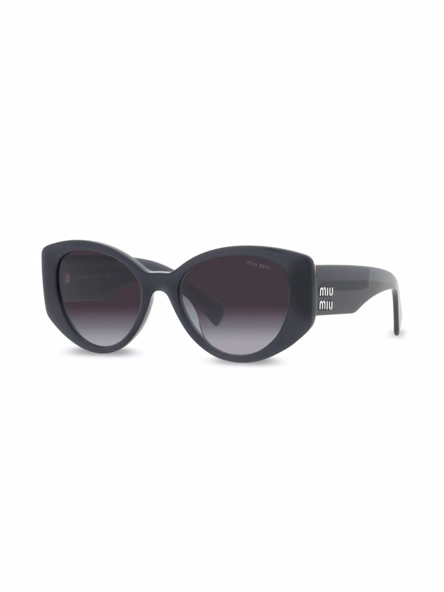 cat-eye frame sunglasses