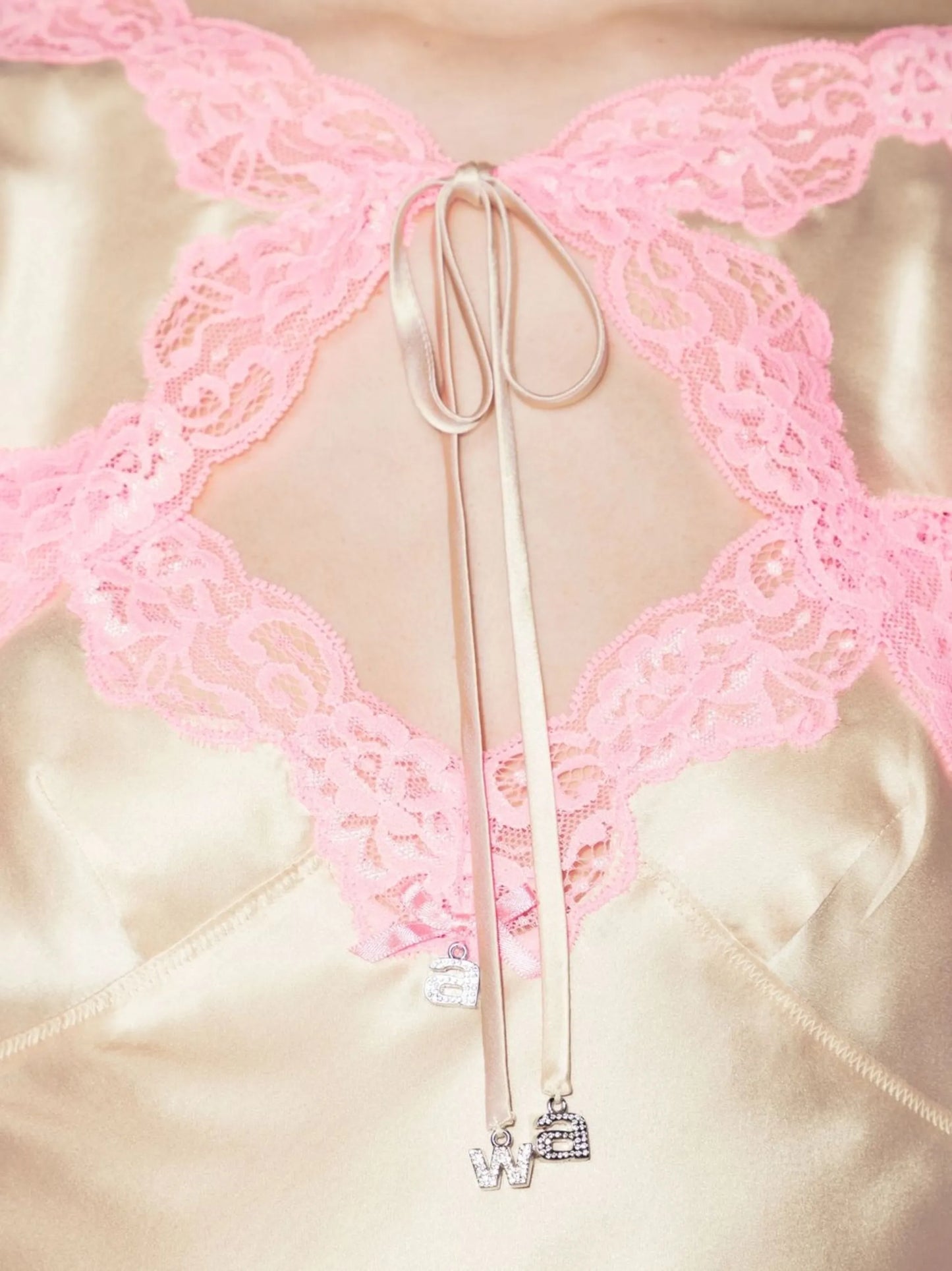 lace-trim silk cape