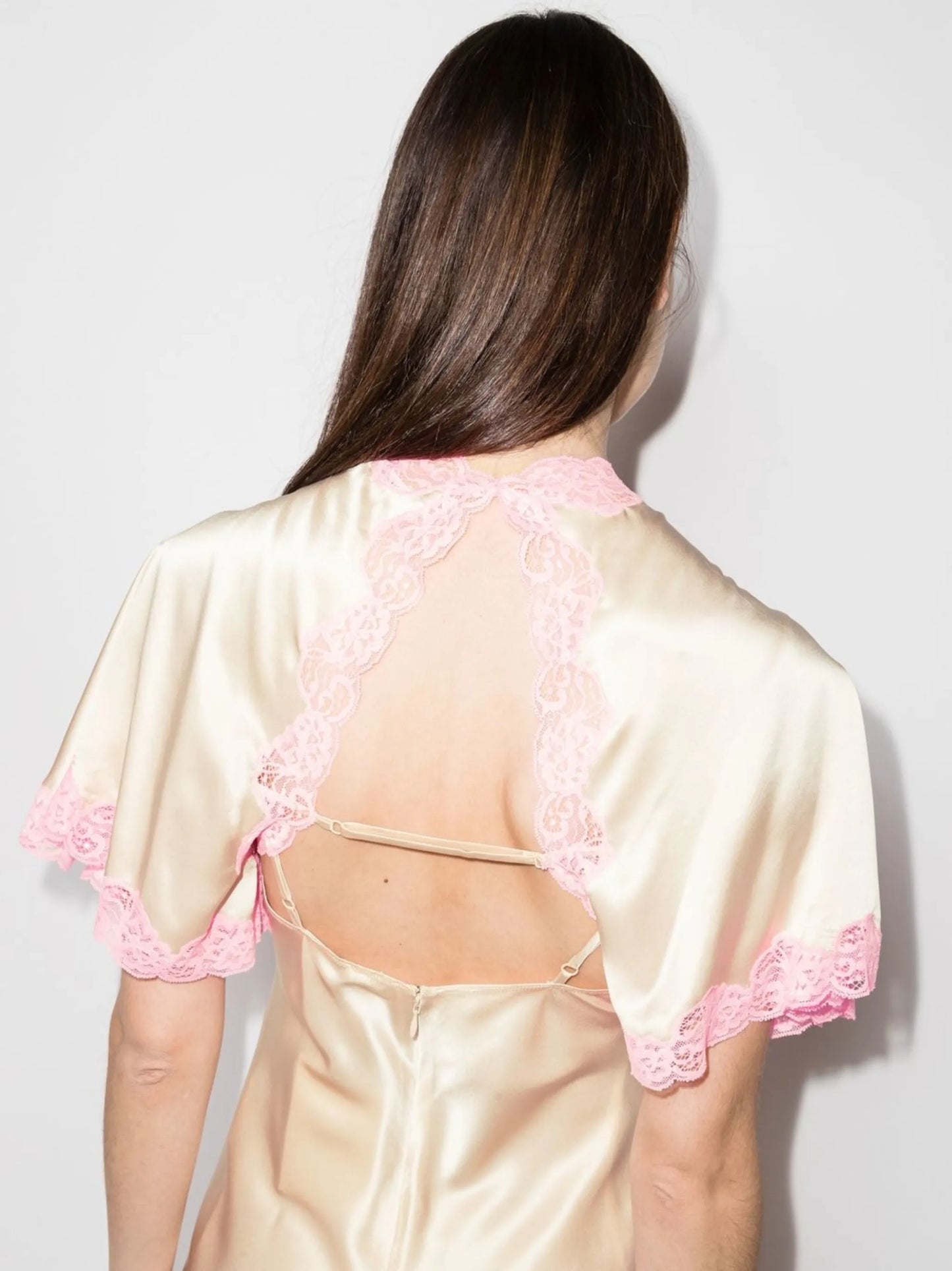 lace-trim silk cape