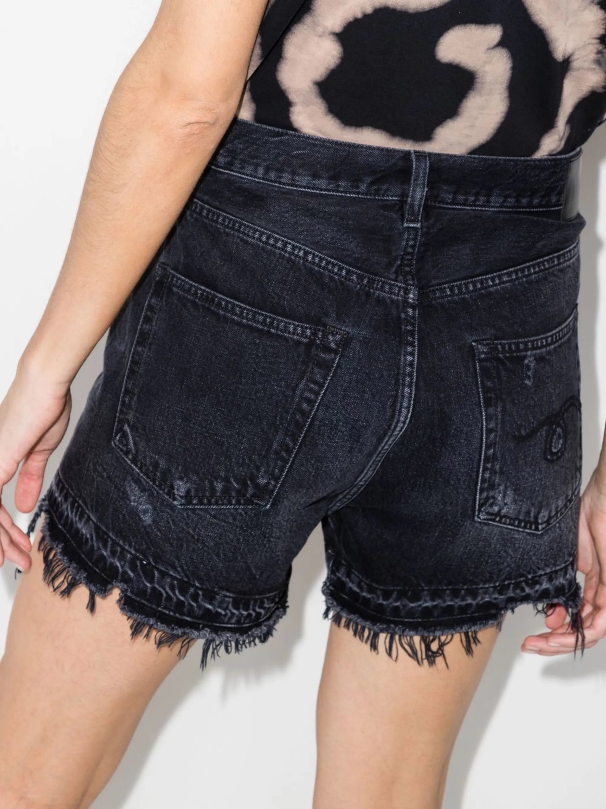 crossover-waist raw-hem shorts