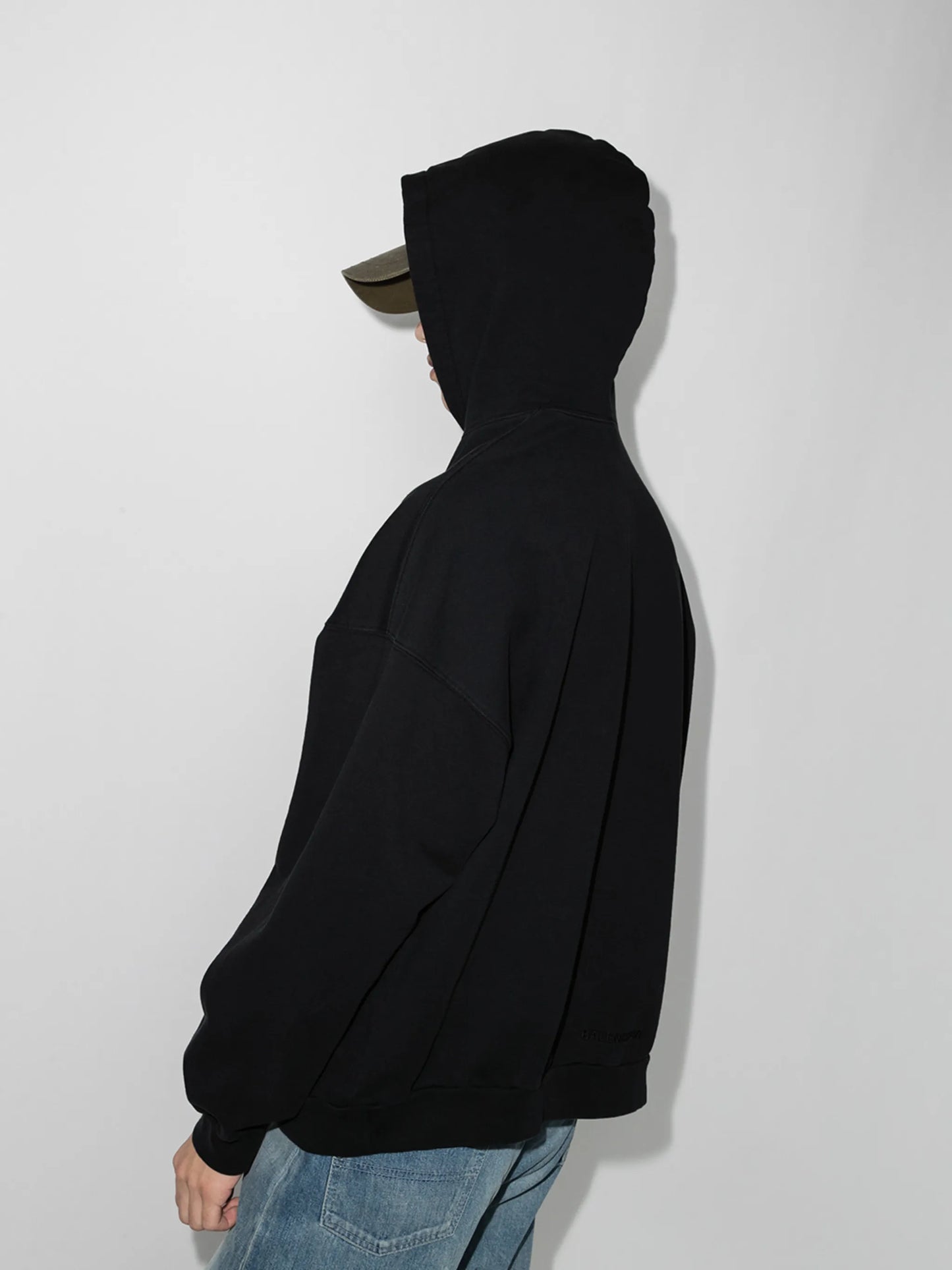graphic-print drawstring hoodie