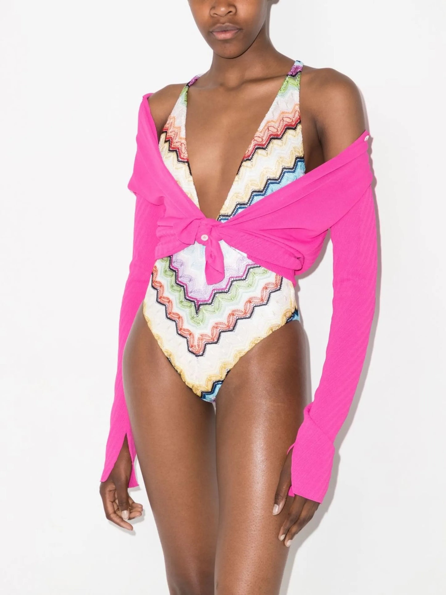 V-neck zigzag swimsuit