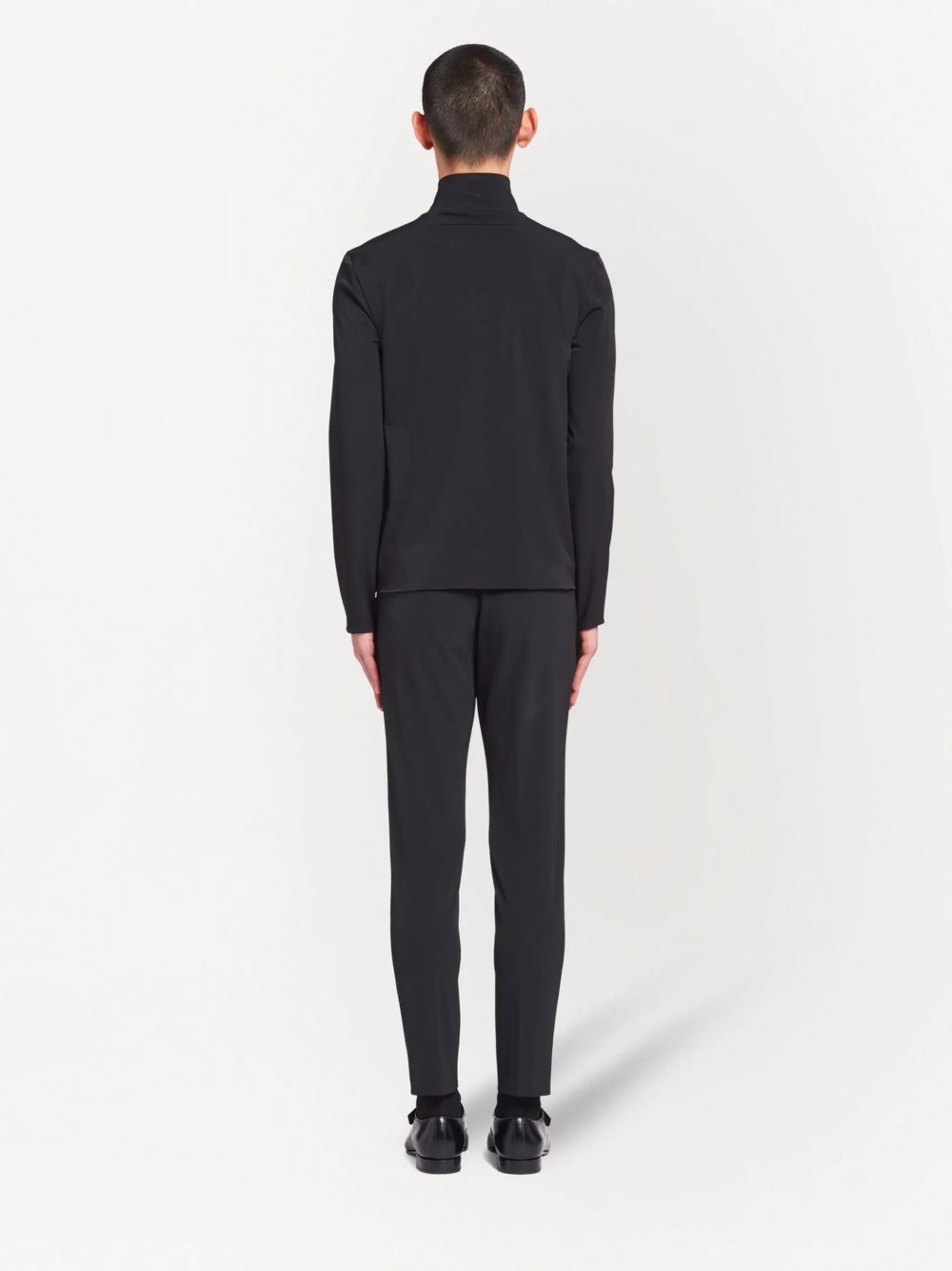 triangle plaque high-neck top