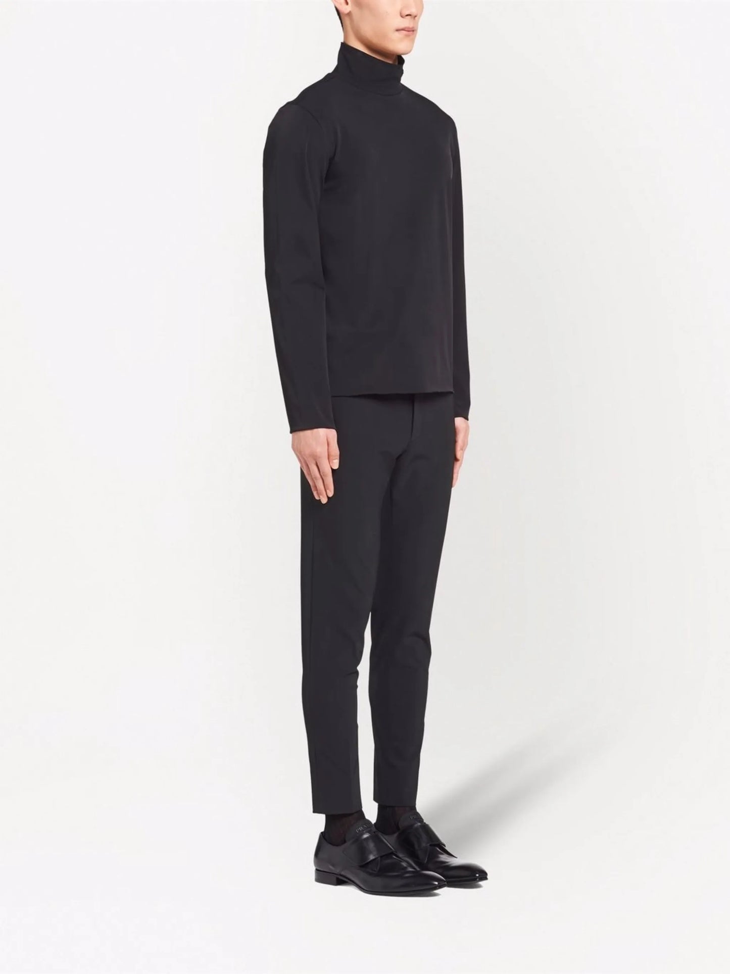 triangle plaque high-neck top