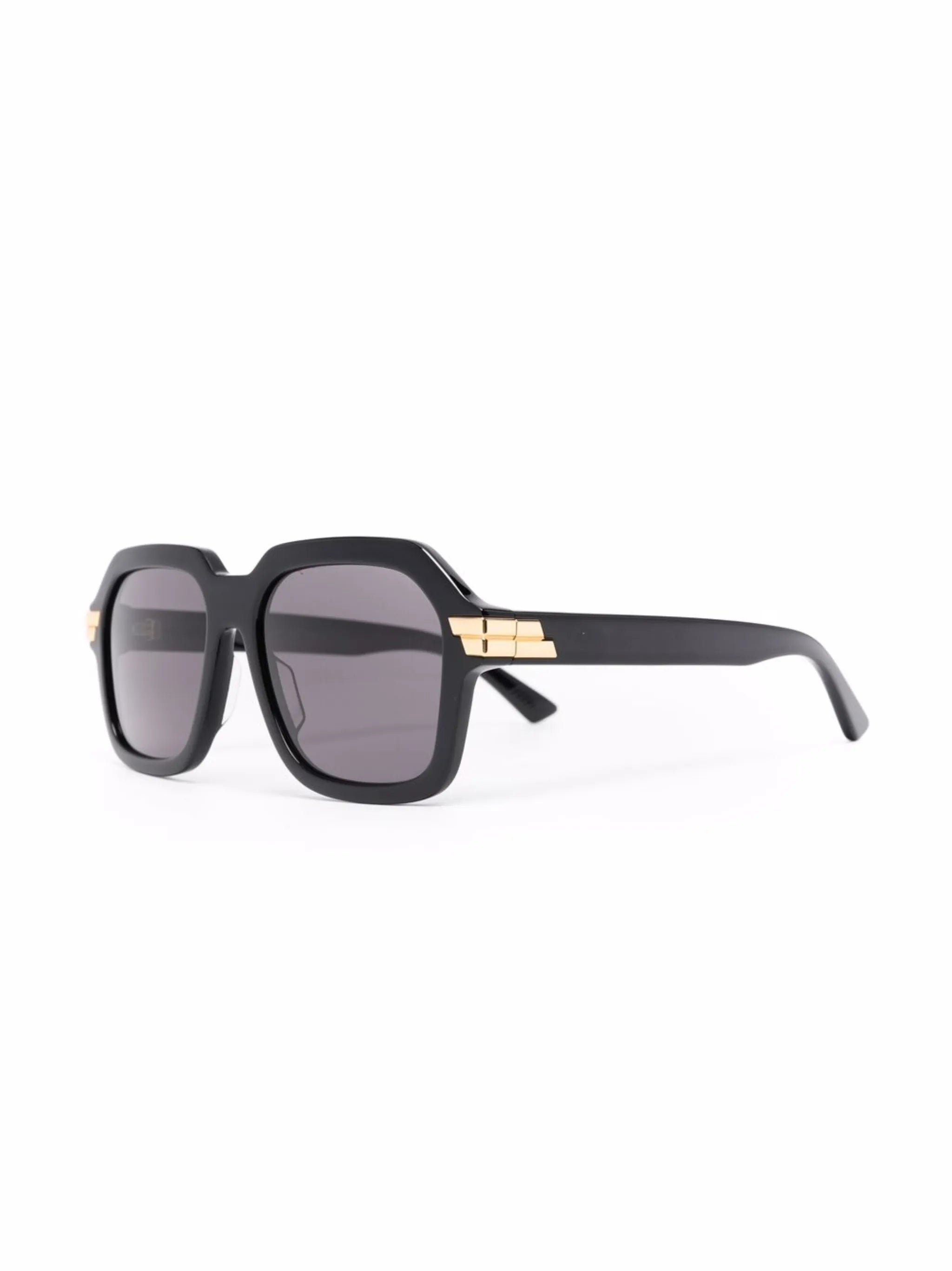 oversize-frame sunglasses