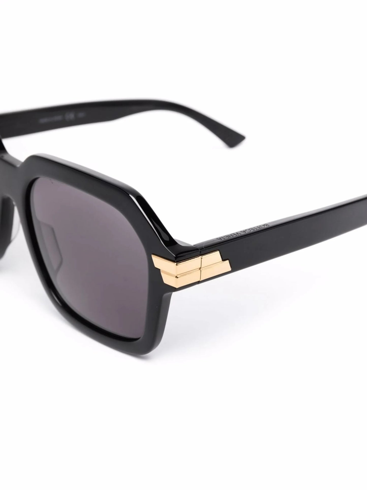 oversize-frame sunglasses
