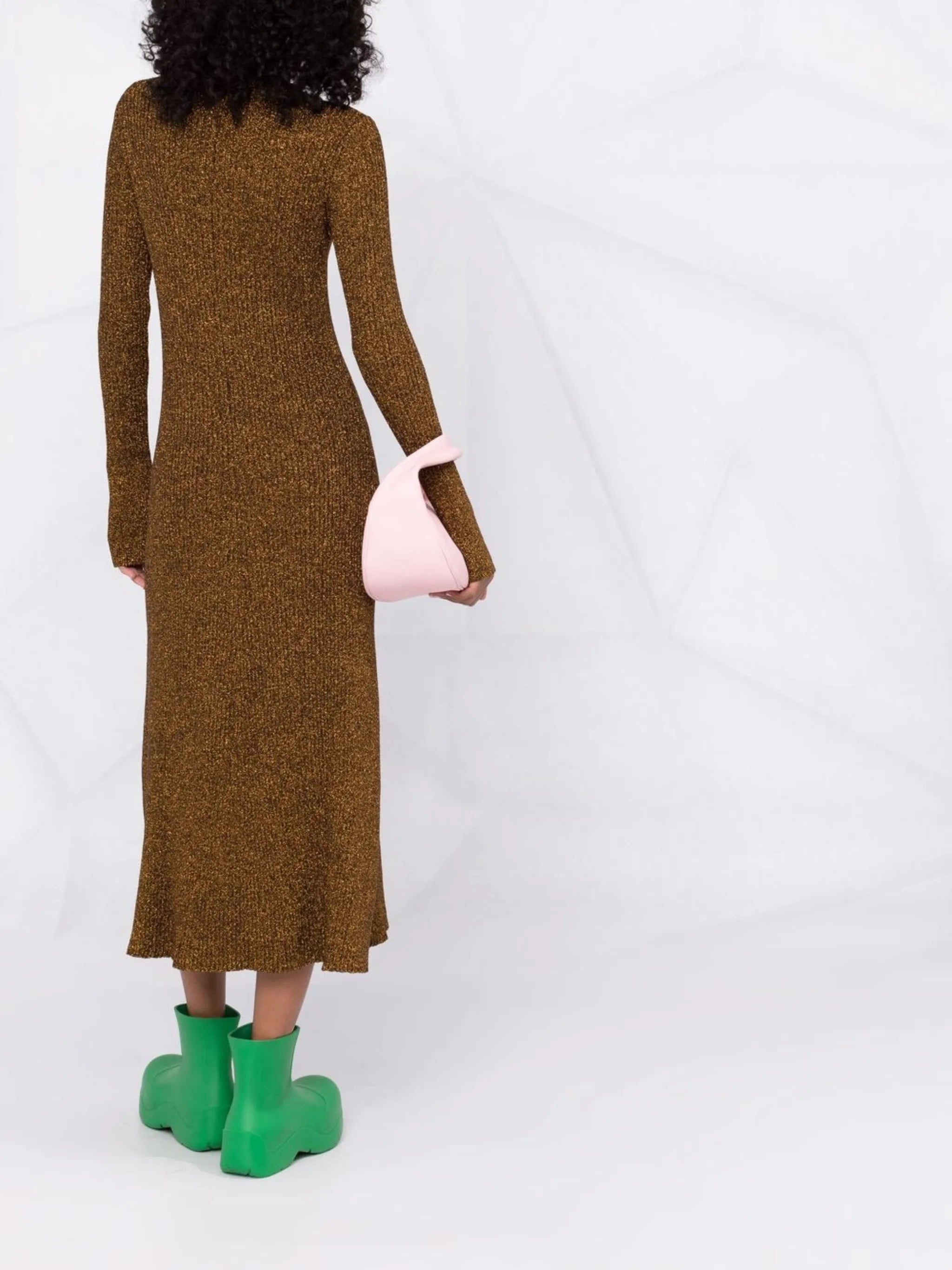 metallic ribbed-knit midi dress