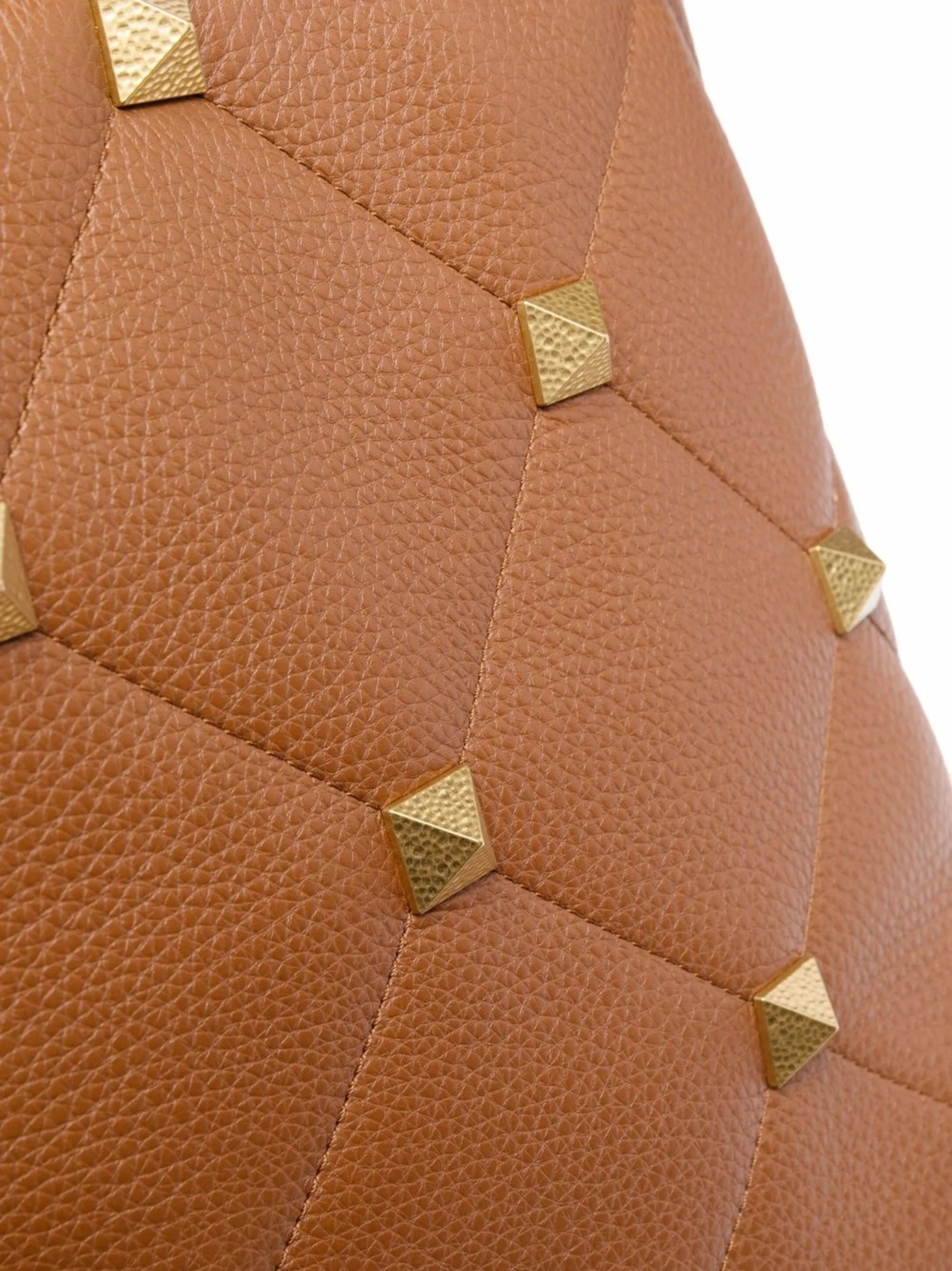 Roman Stud quilted tote bag