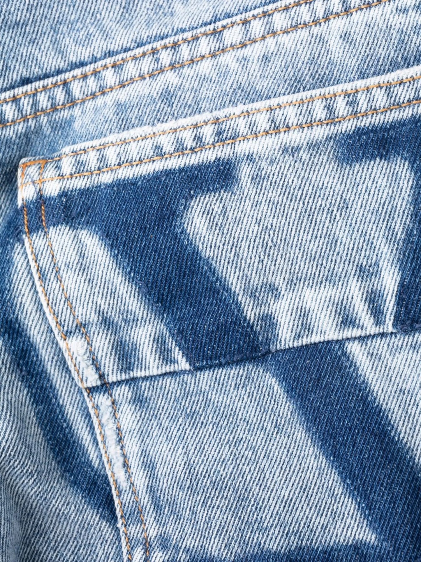 VLogo straight-leg jeans