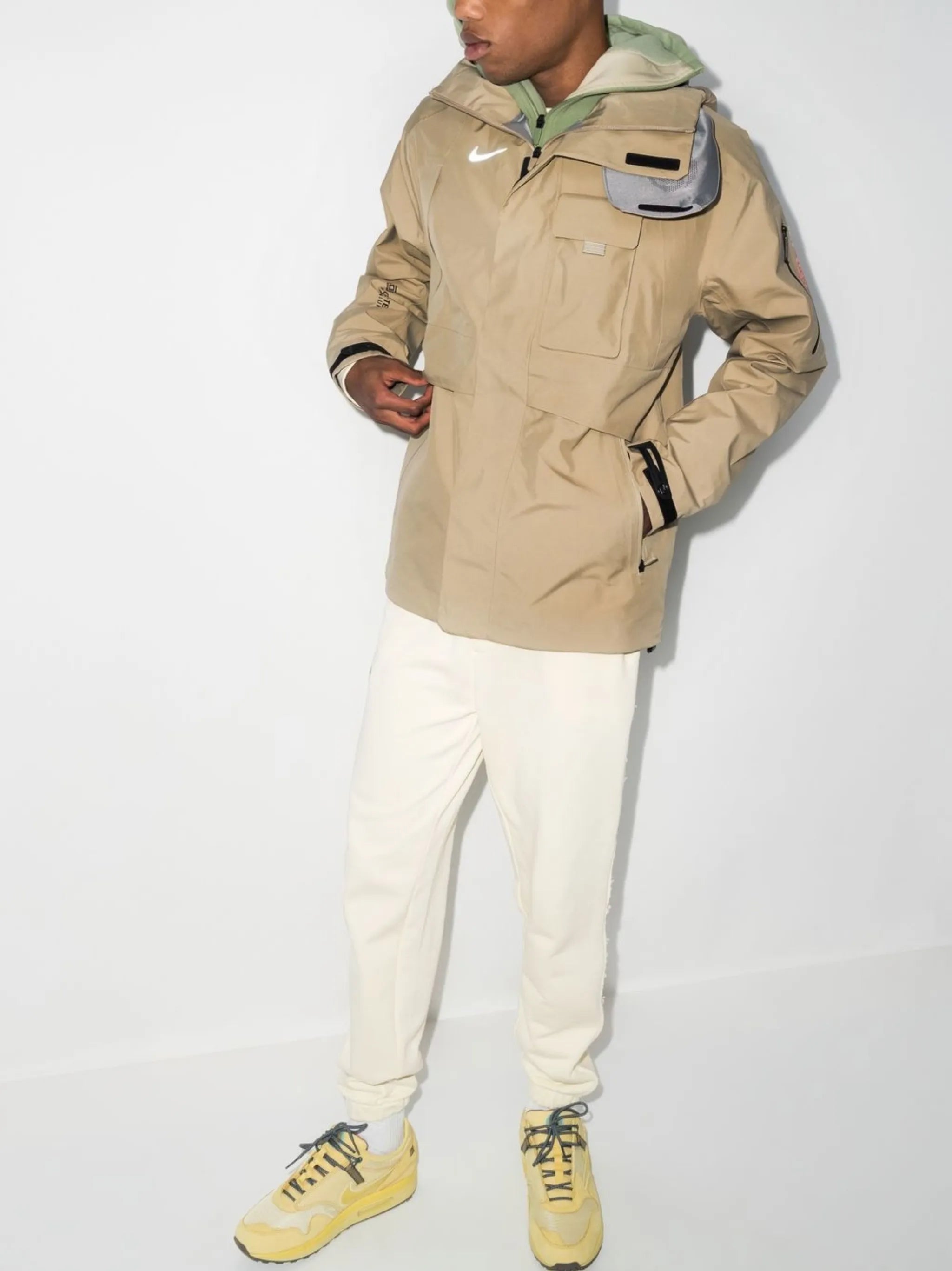 x CACT.US CORP NRG hooded jacket