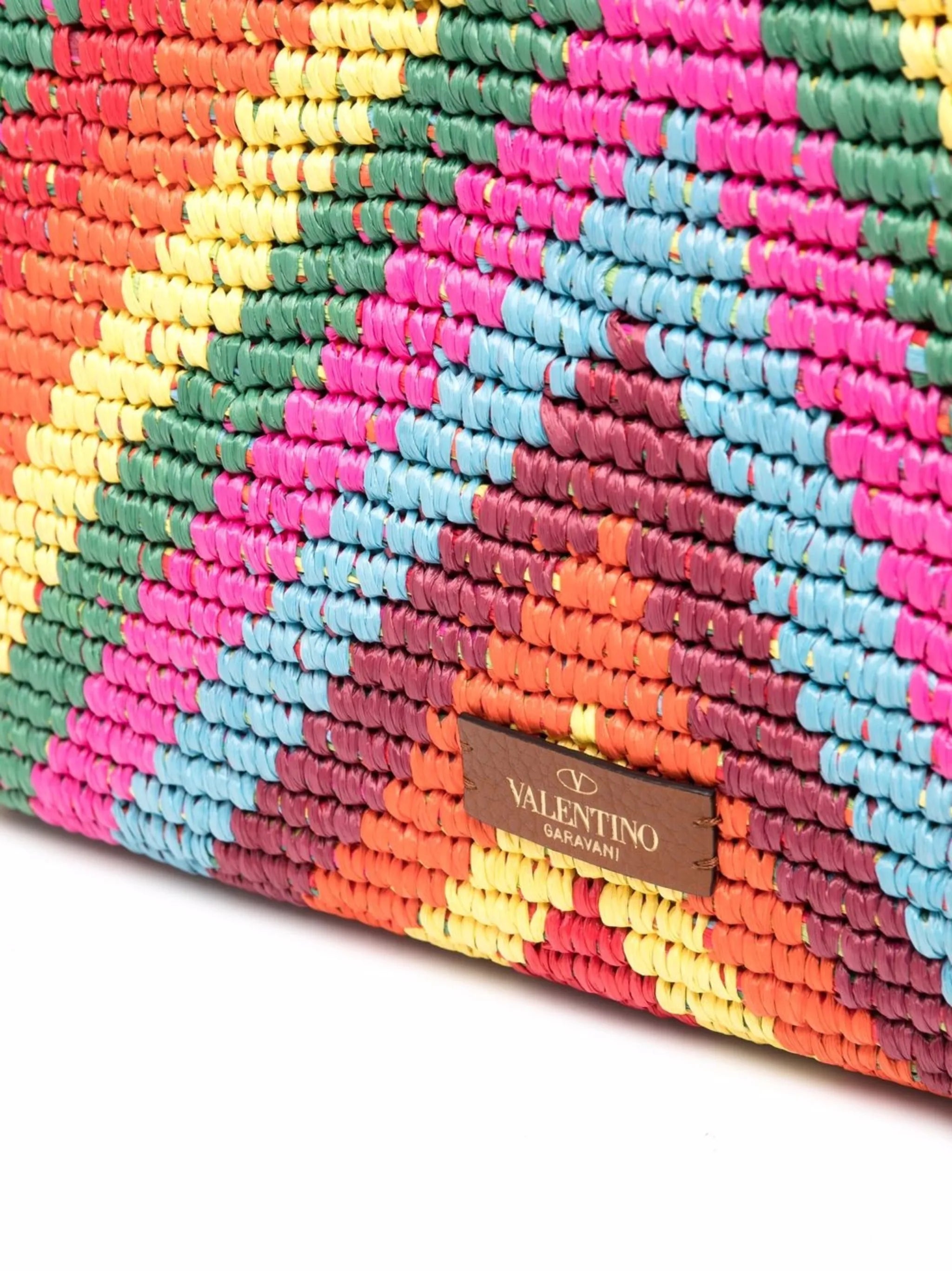 Optical logo woven tote bag
