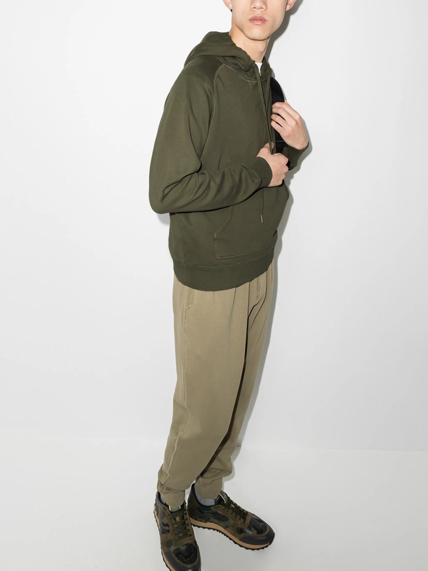 long-sleeved vintage-dyed hoodie