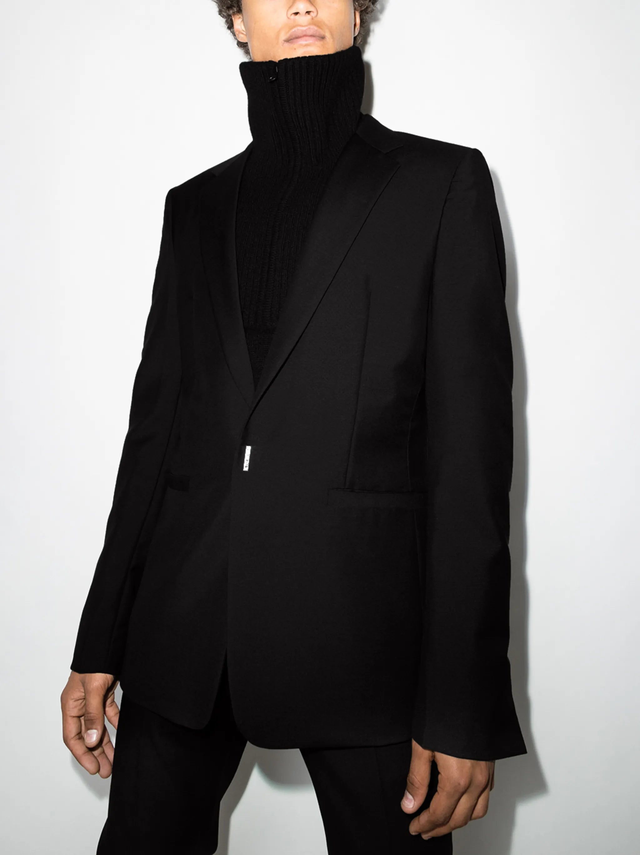 single-breasted tailored blazer