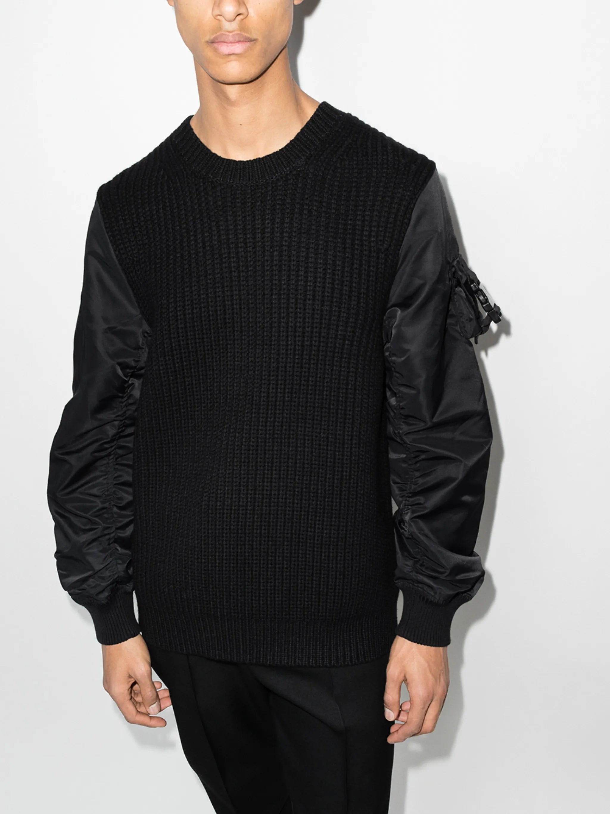 contrast-sleeve ribbed-knit jumper