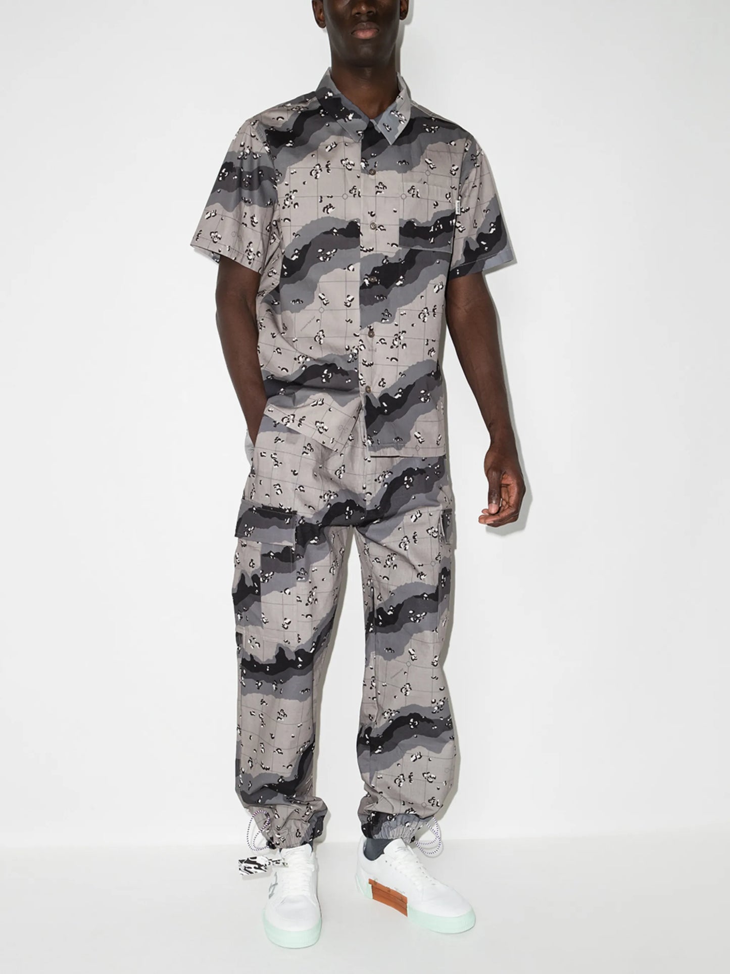 camouflage-print cargo trousers