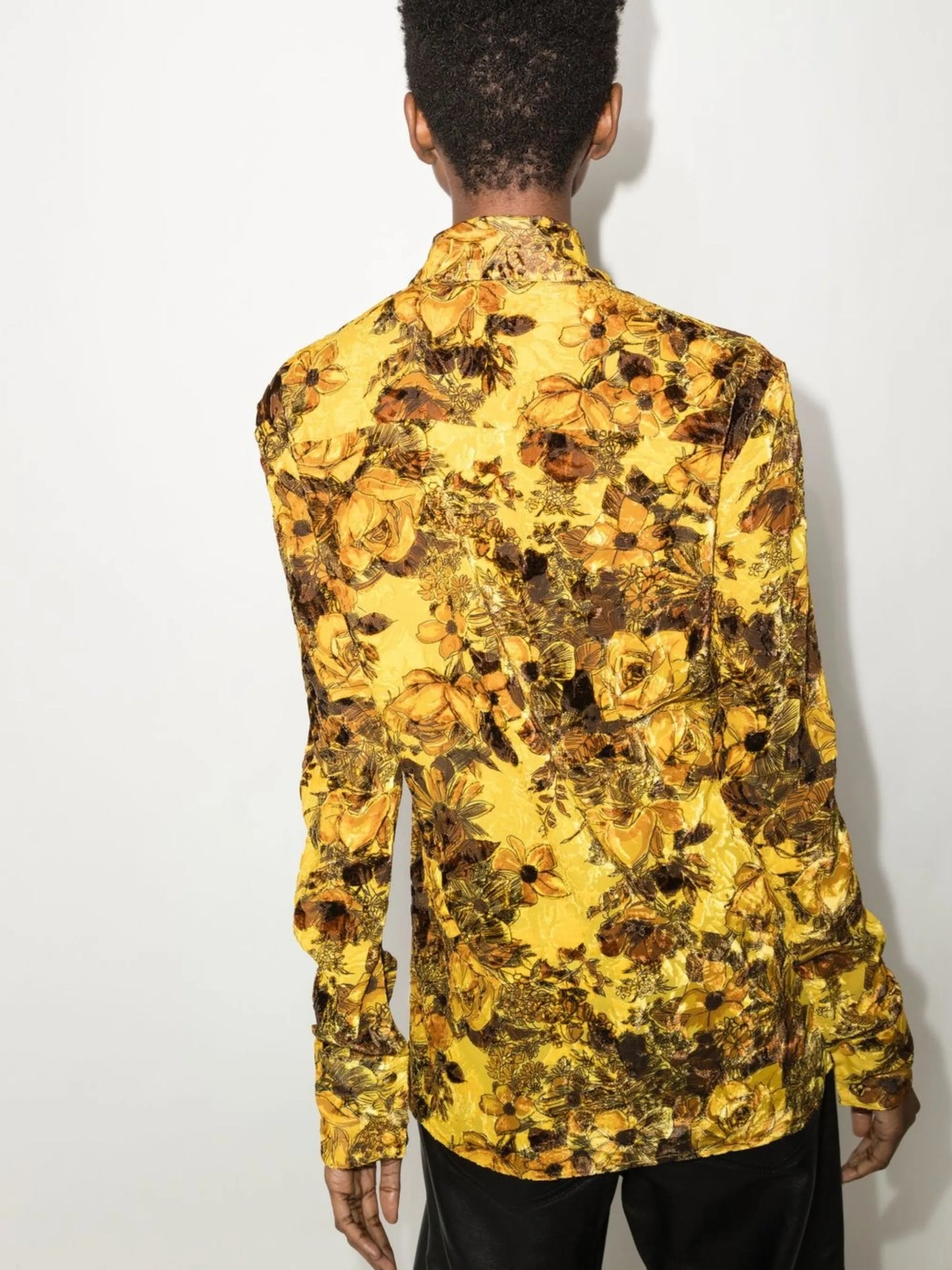 floral-print button-up shirt