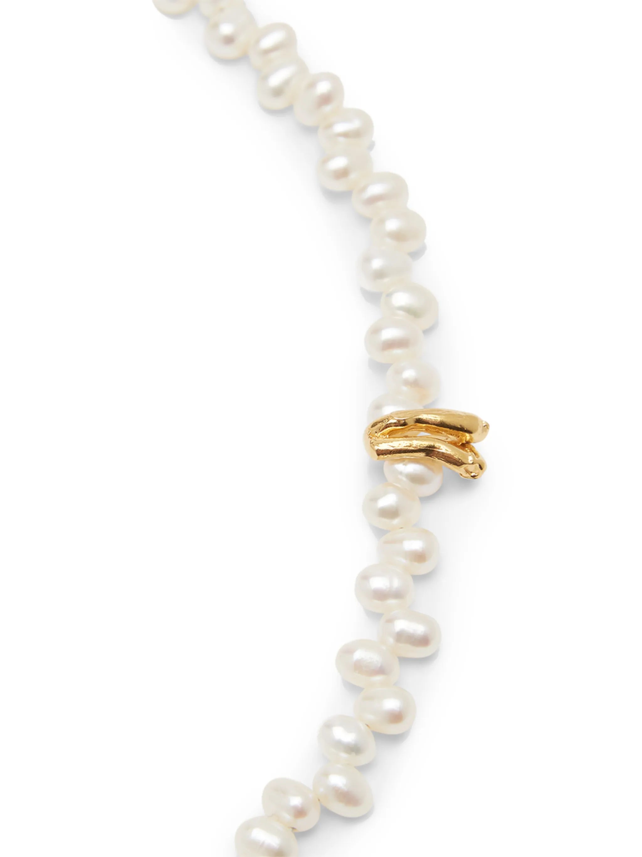 La Calliope choker necklace