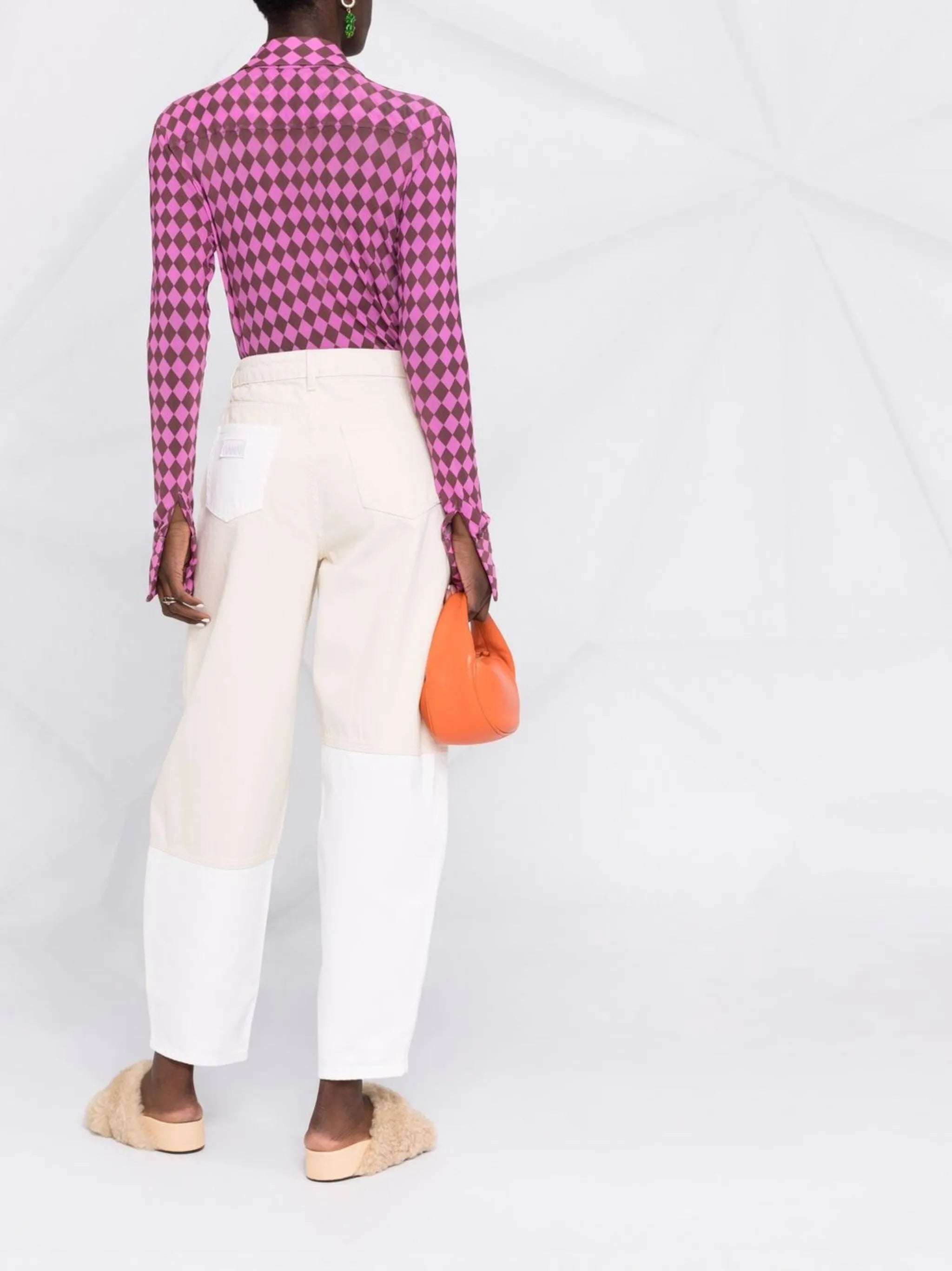 high-waisted jeans