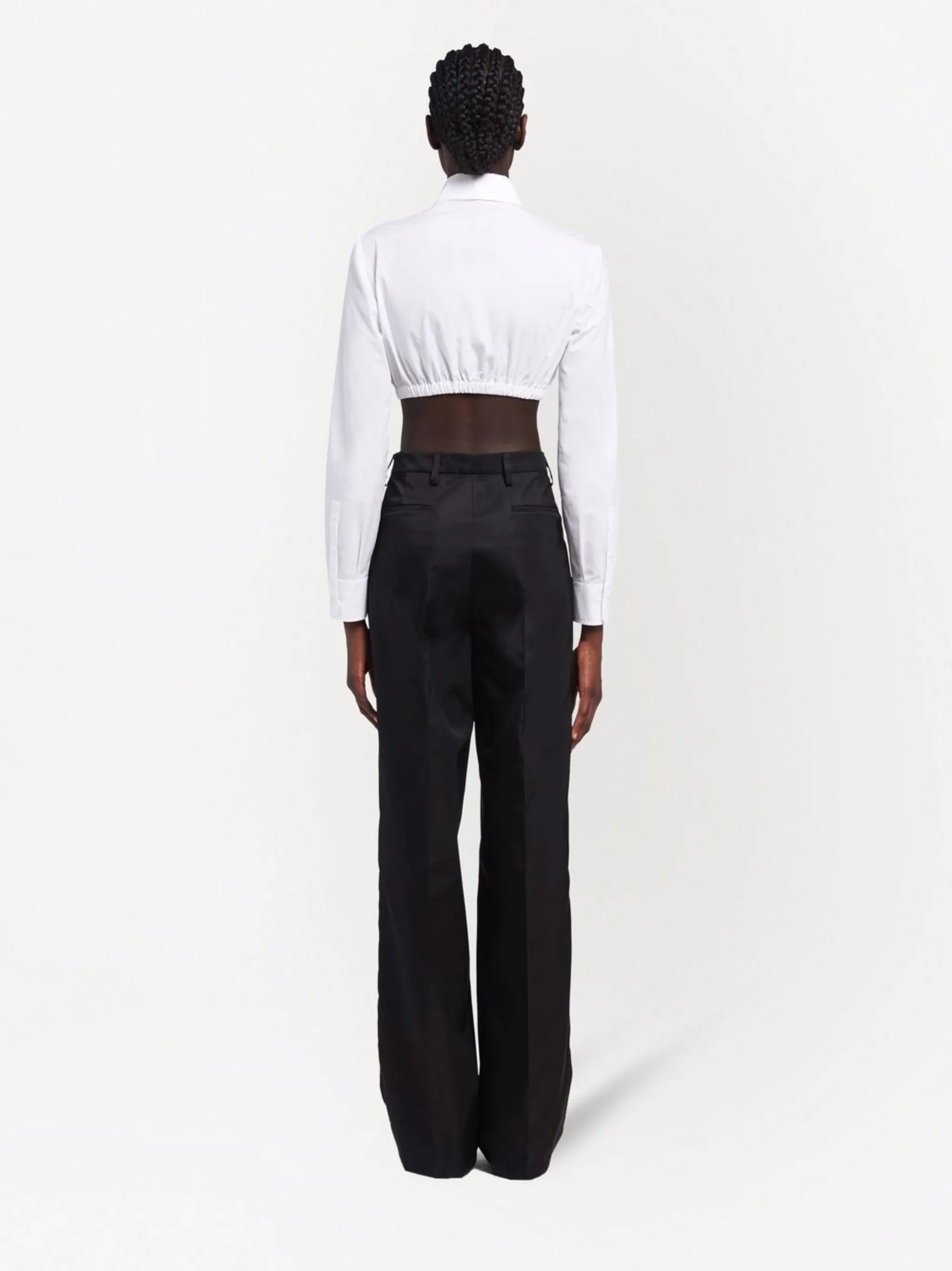 embroidered-logo cropped poplin shirt