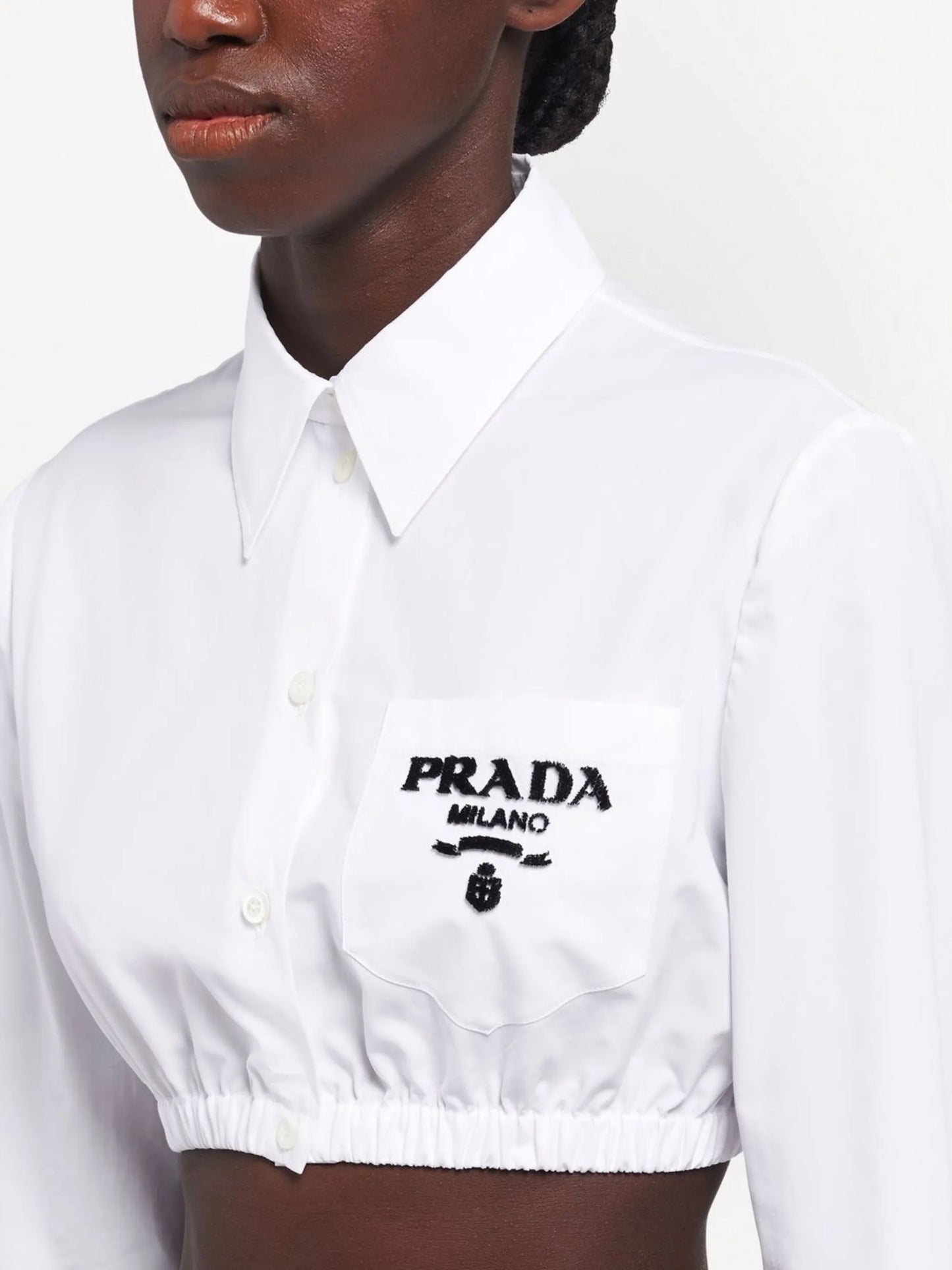 embroidered-logo cropped poplin shirt