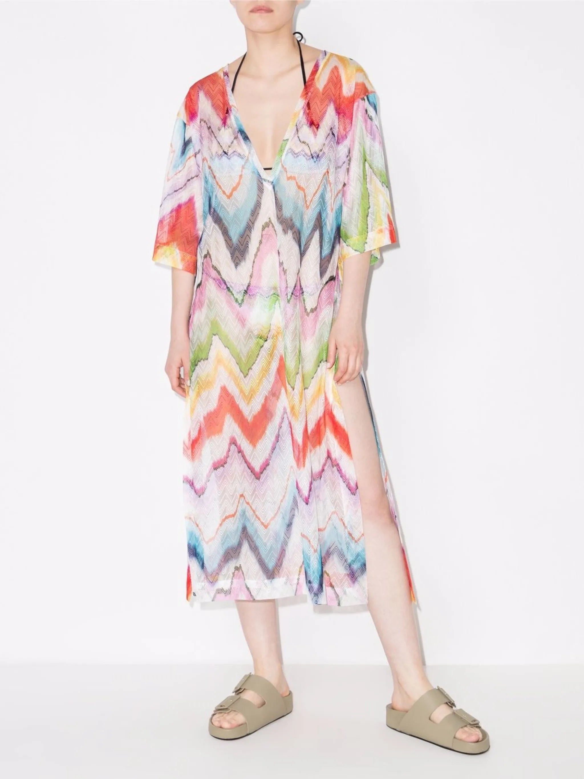 zigzag-print V-neck dress