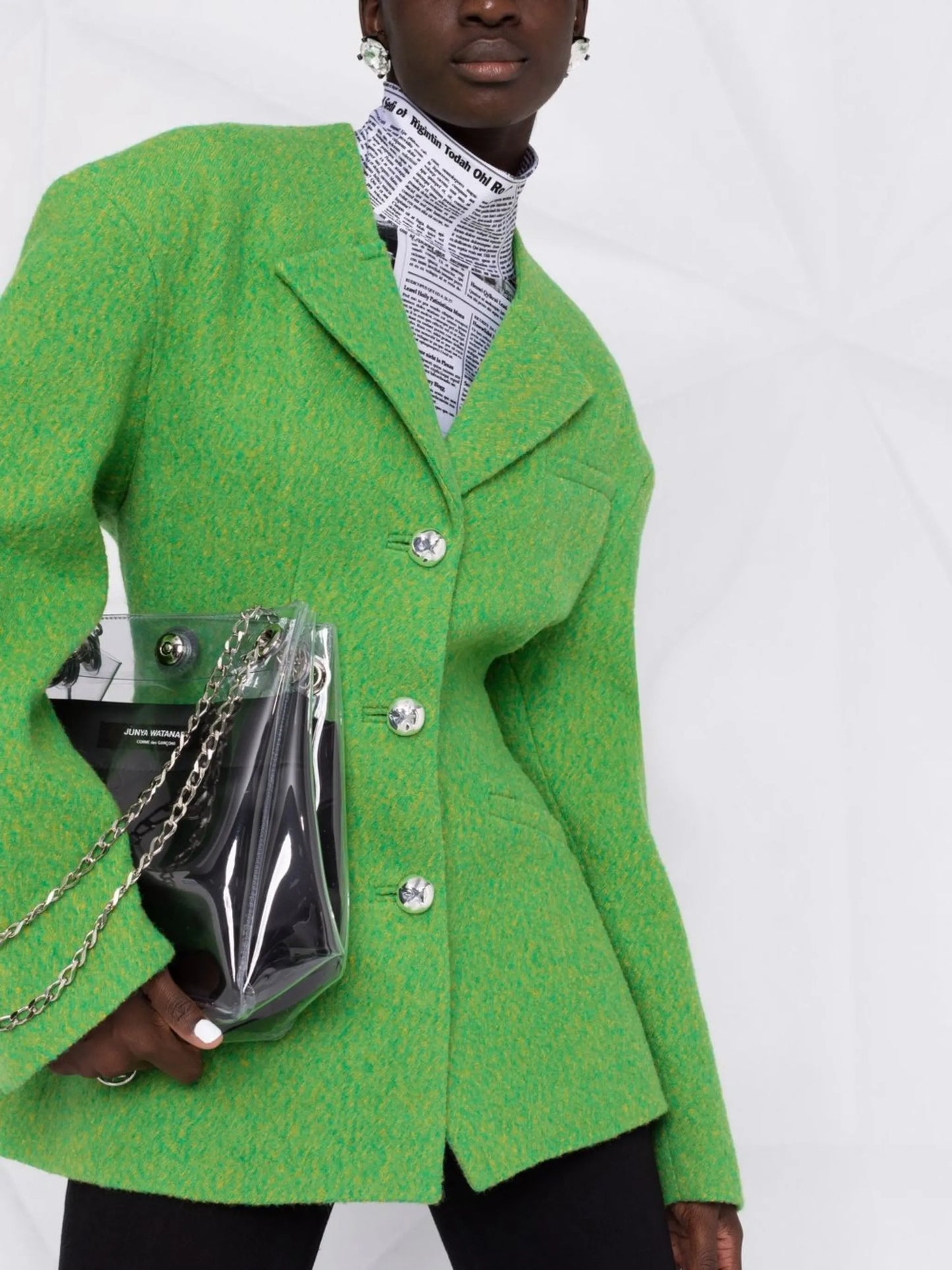 padded-shoulder single-breasted blazer