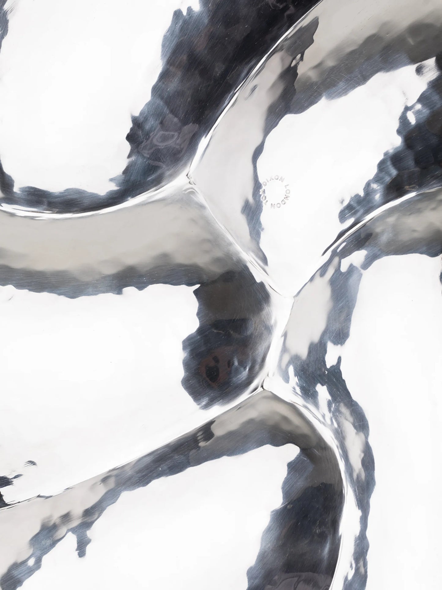 Cloud hammered platter