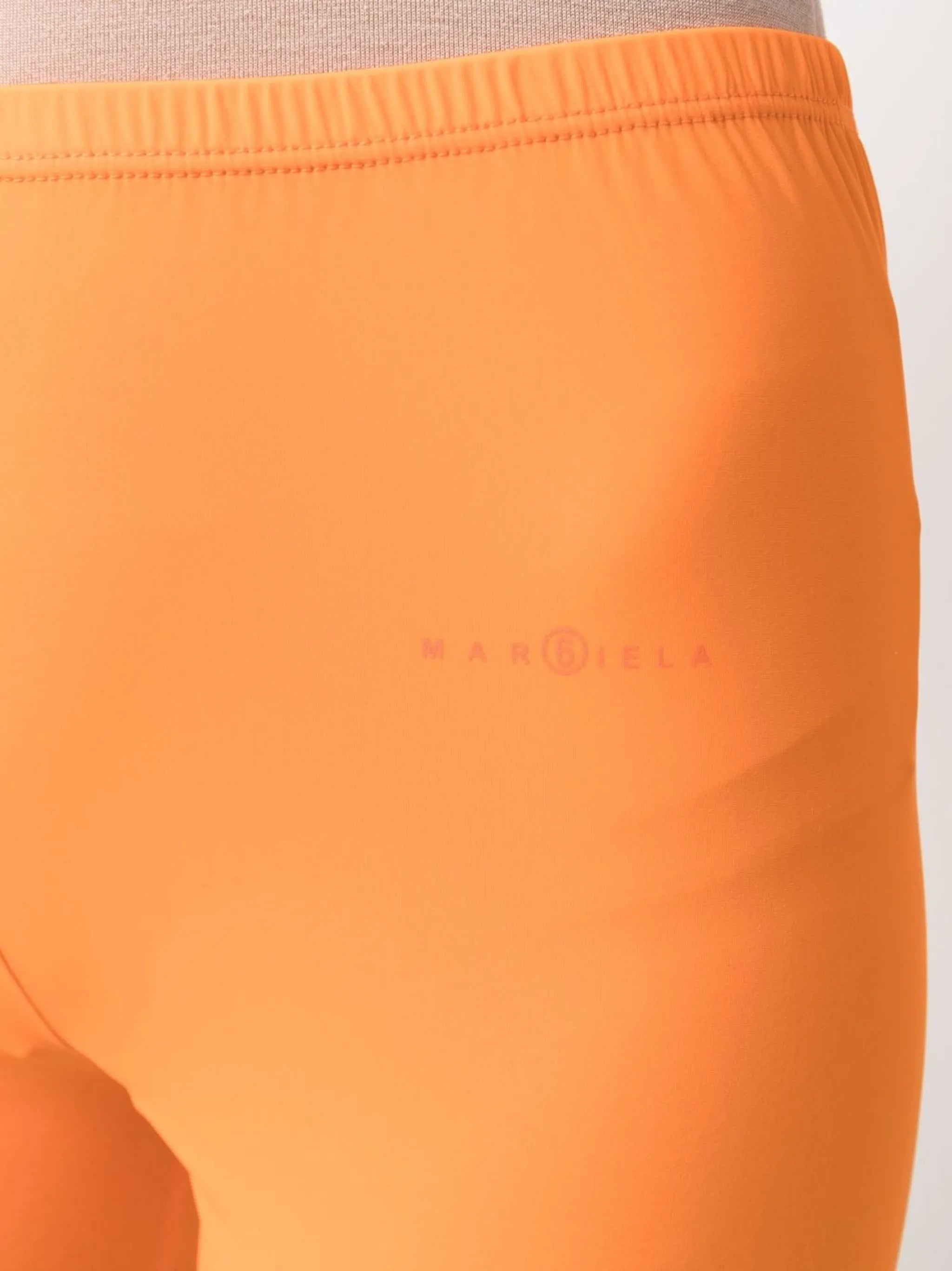 fitted knee-length shorts
