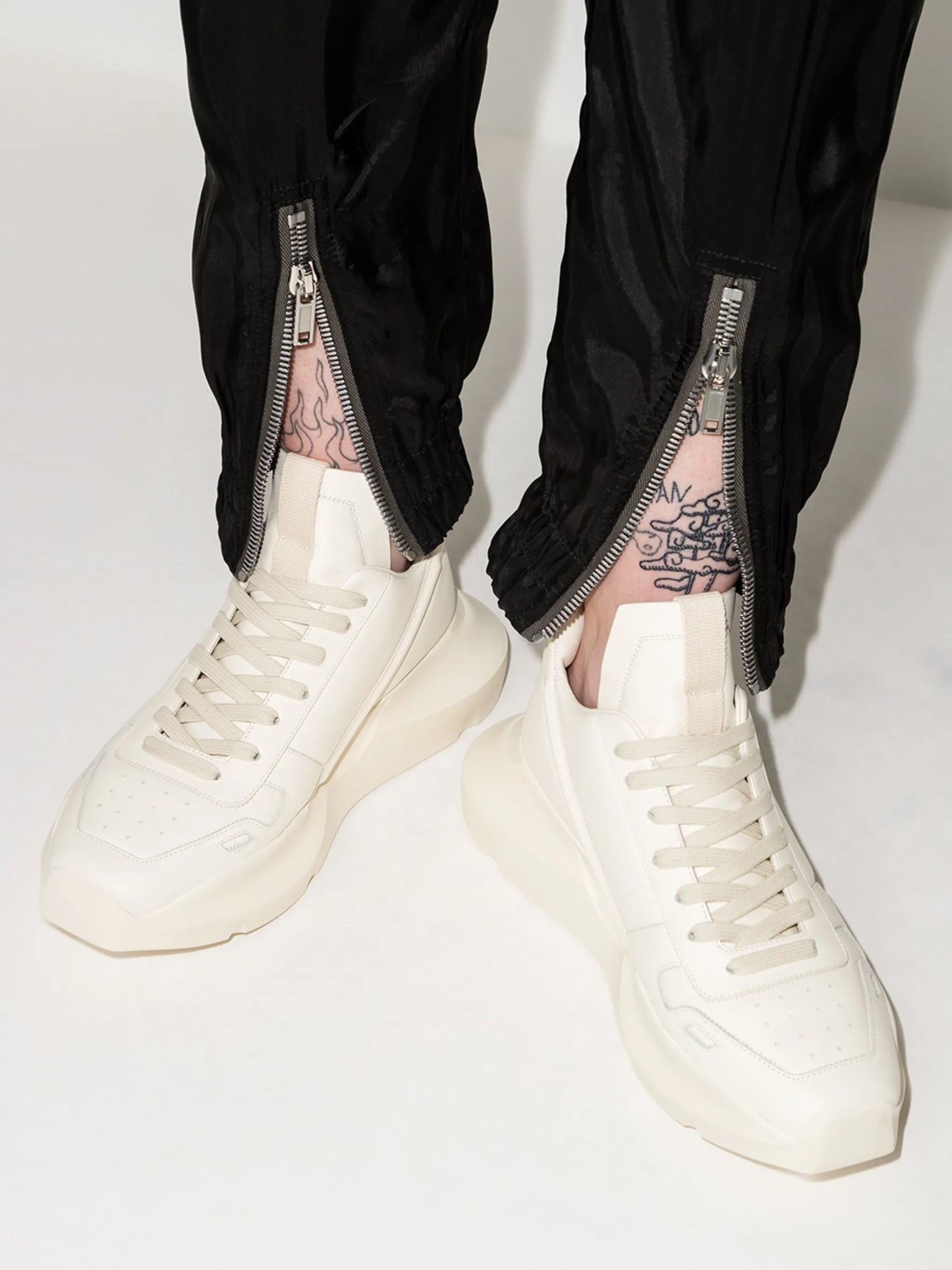 Geth low-top sneakers