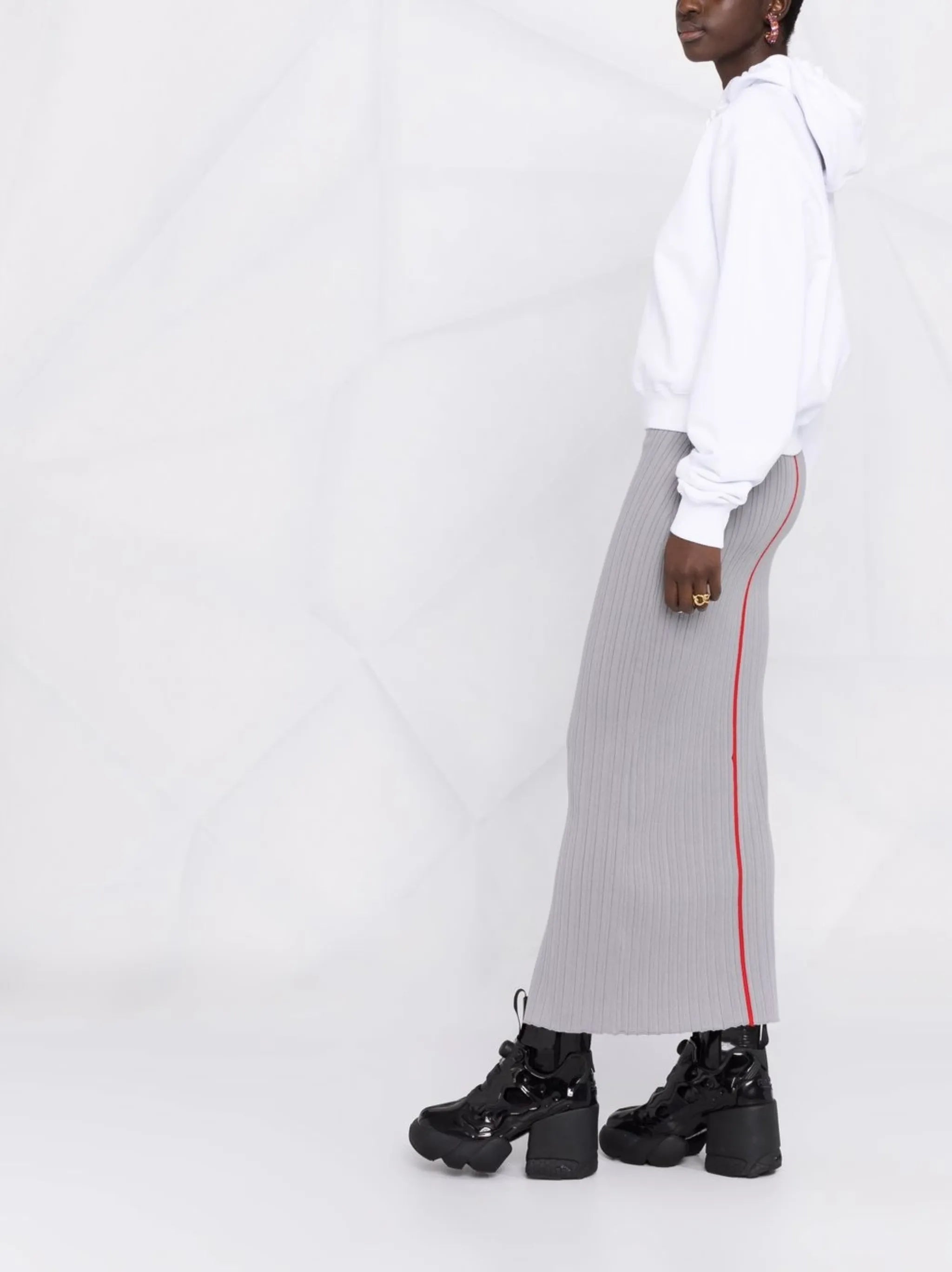 Off-stamp cropped hoodie