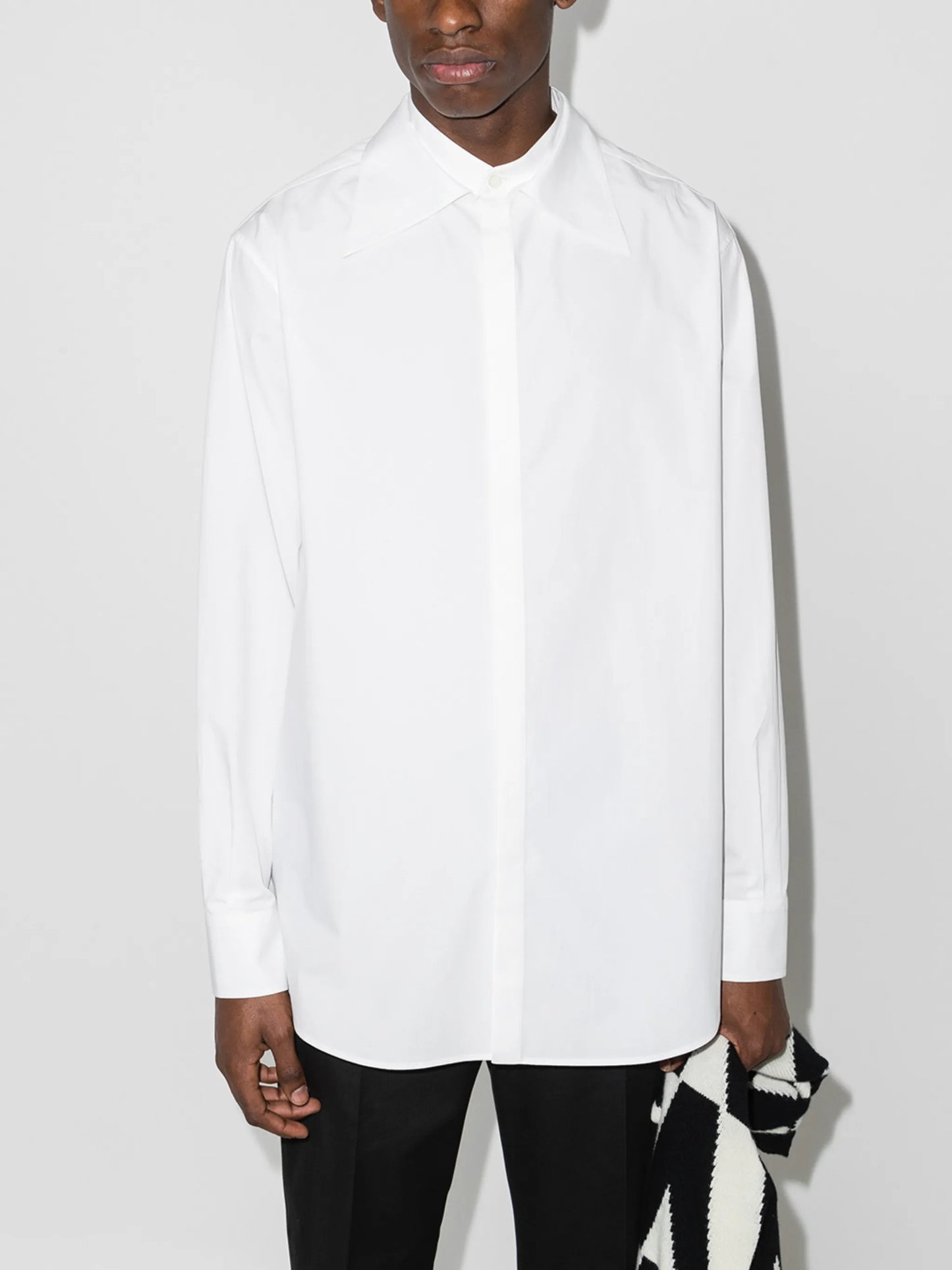 oversize collar shirt