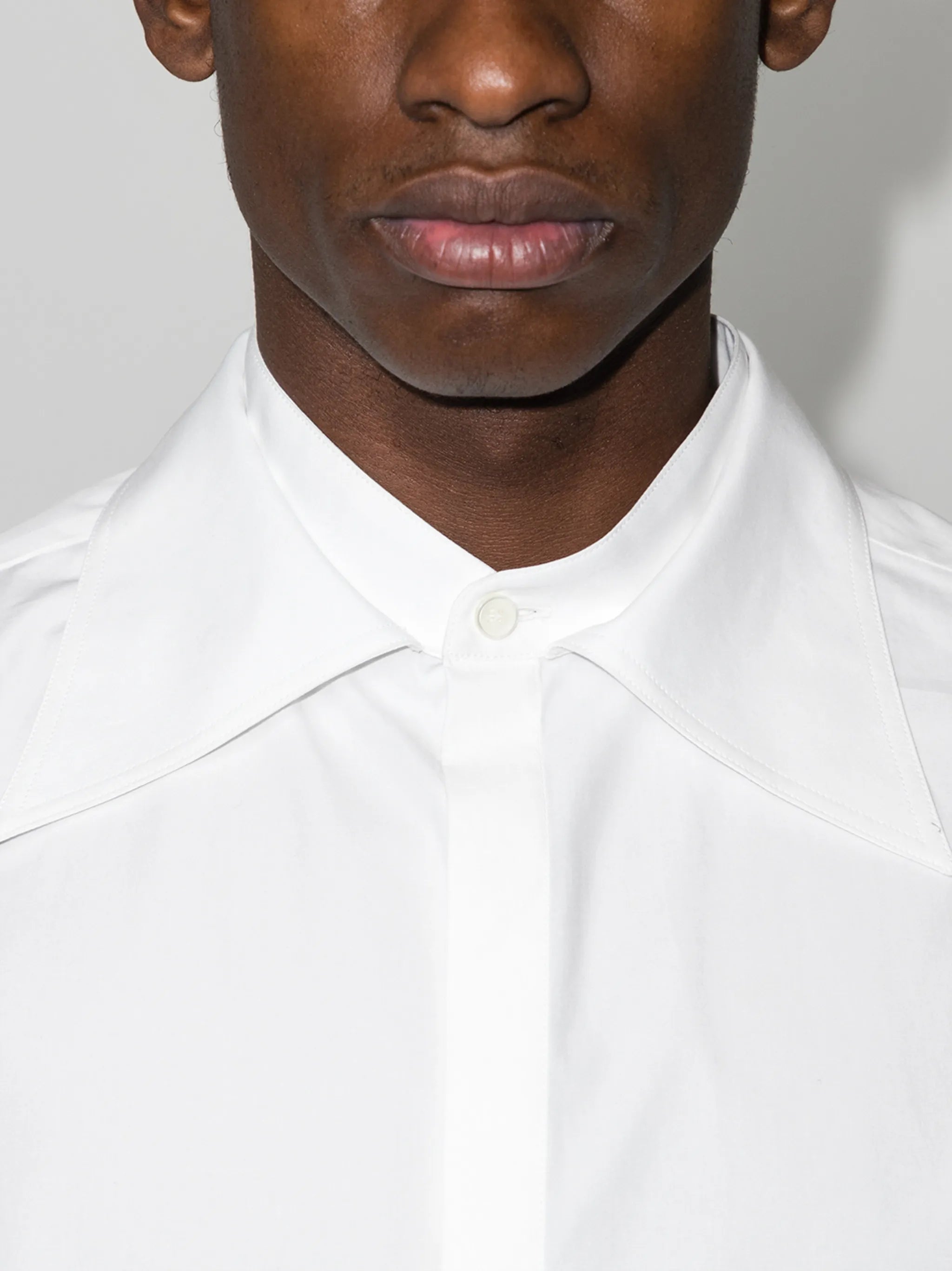 oversize collar shirt