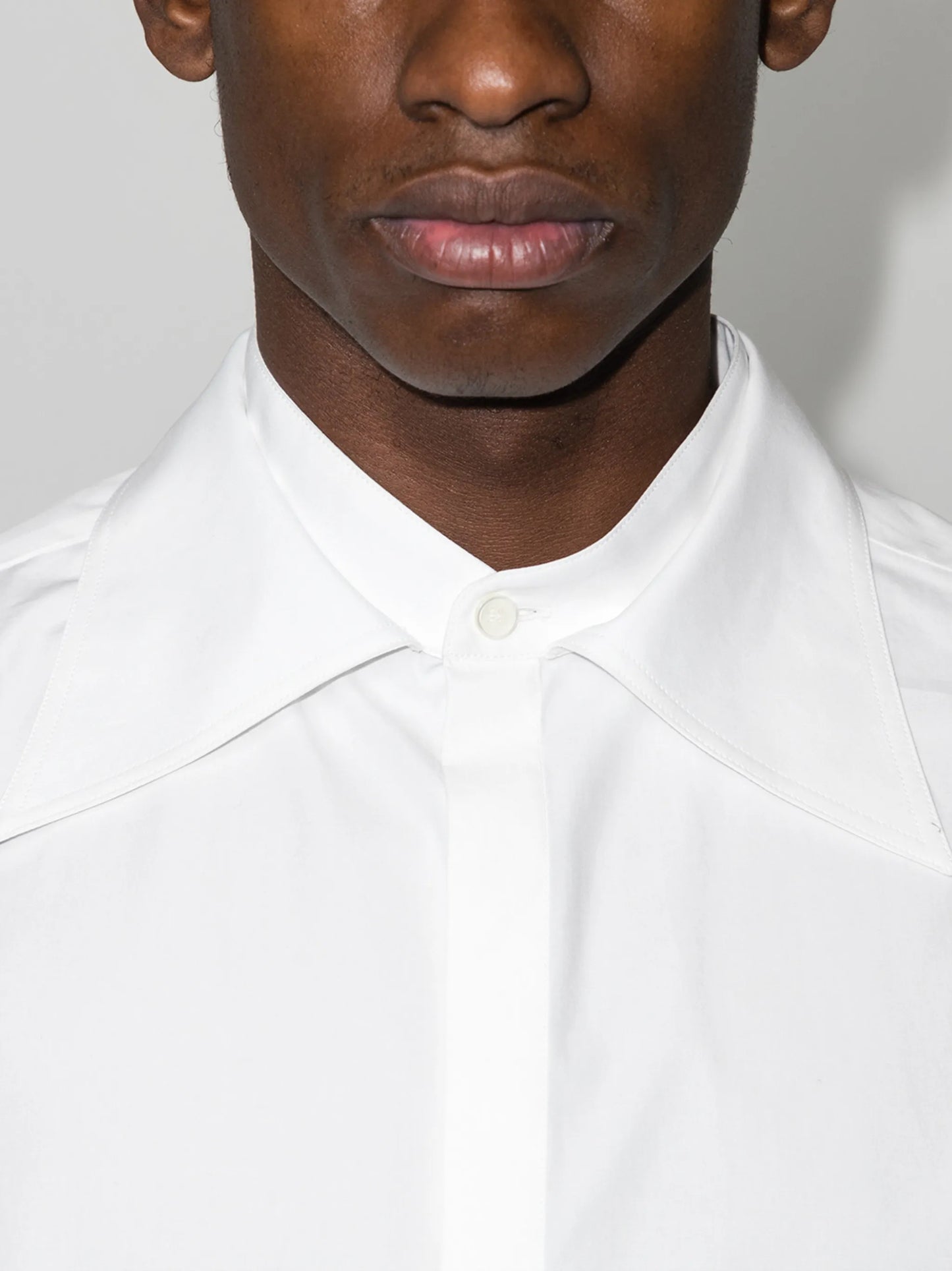 oversize collar shirt