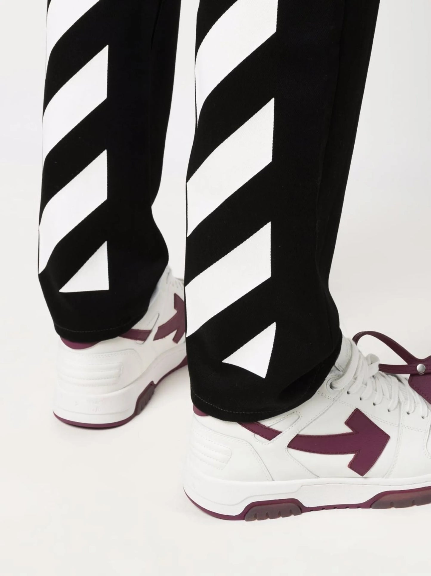 Diag-stripe print slim fit jeans