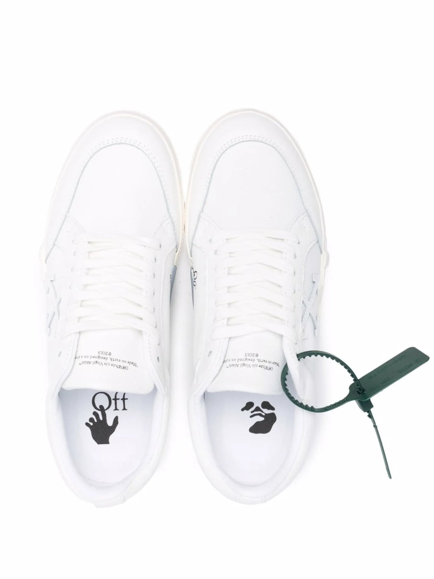 Vulcanized low-top sneakers