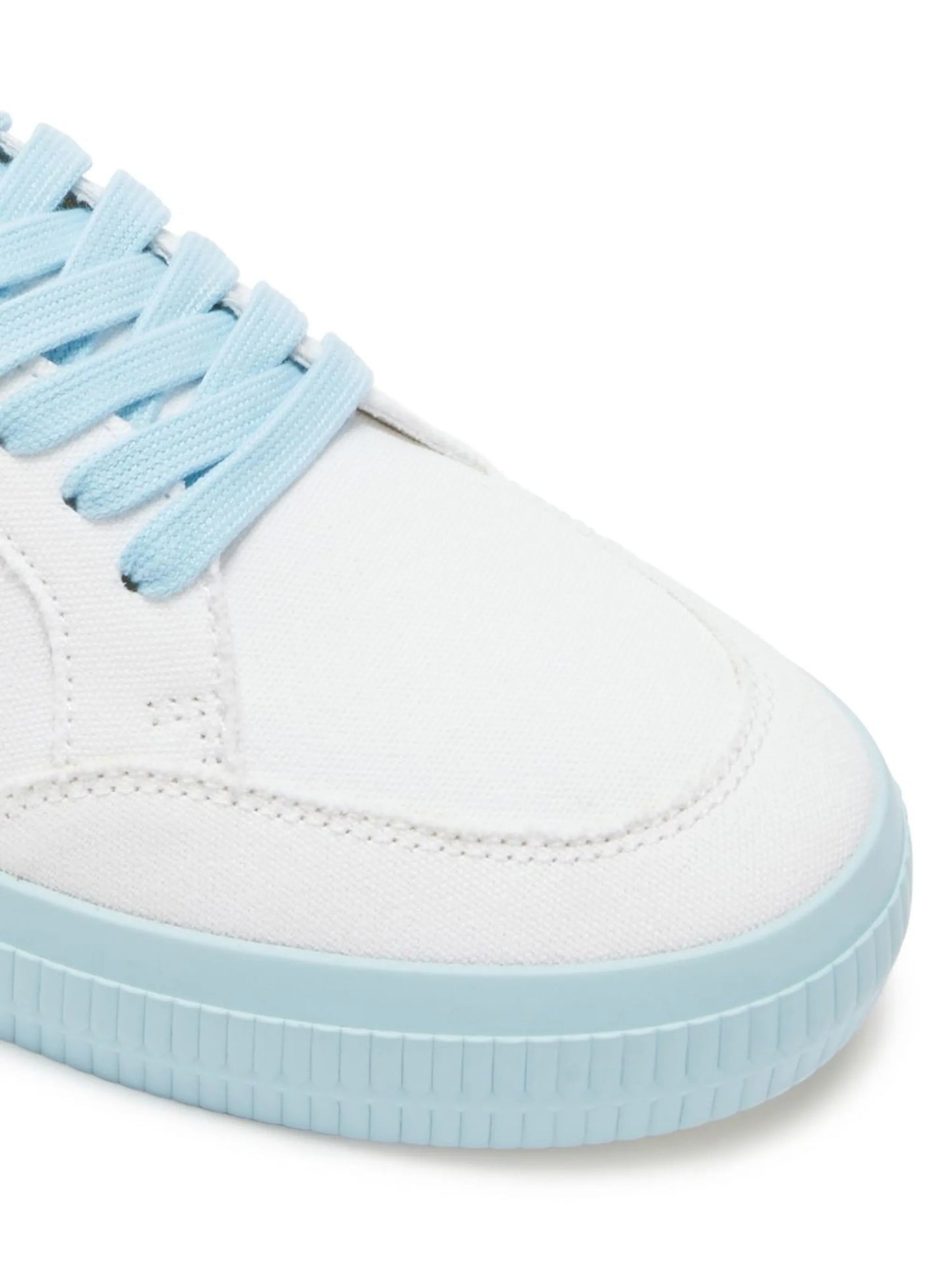 Vulcanized low-top sneakers