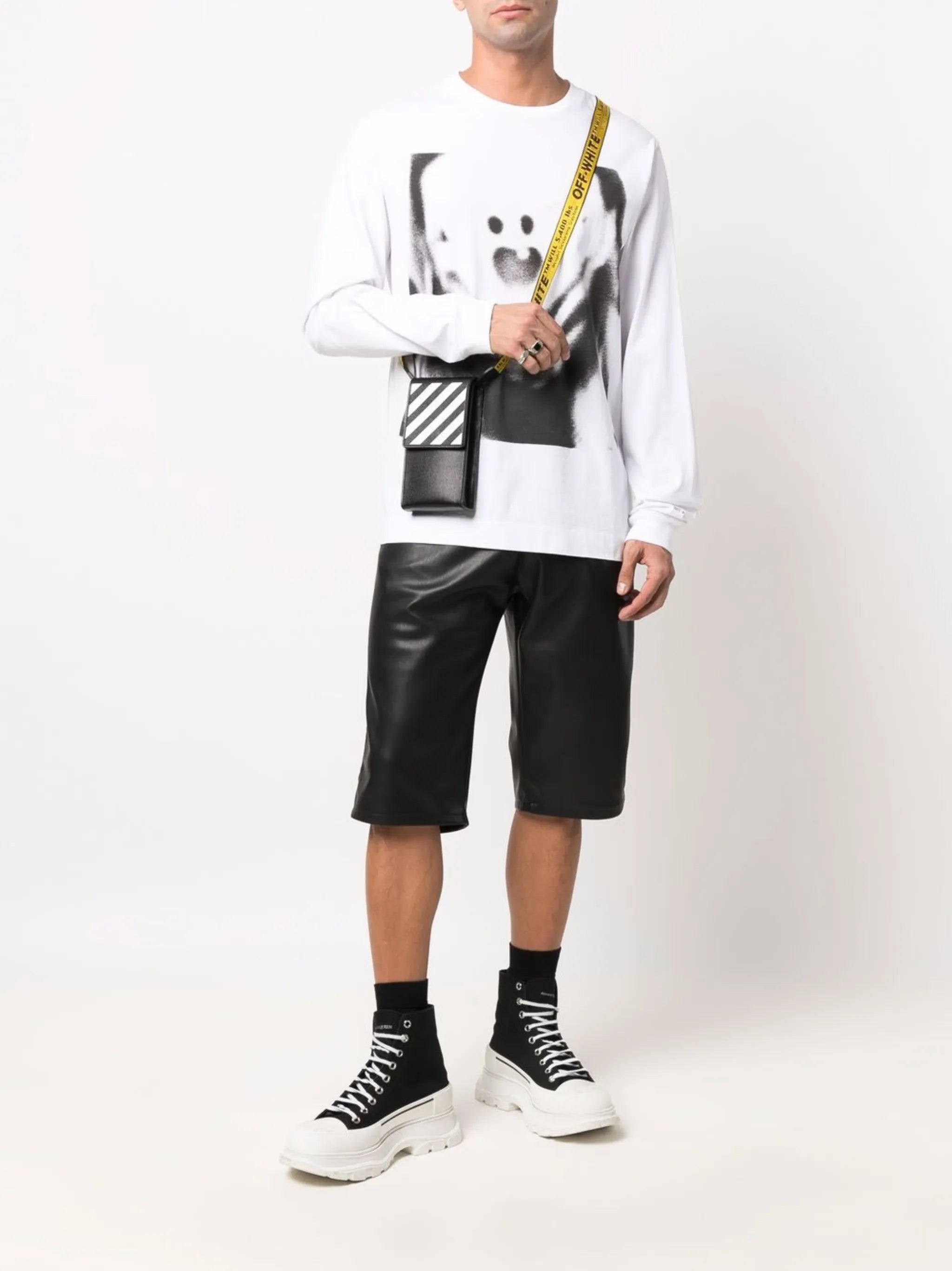 Diag-strip print phone holder