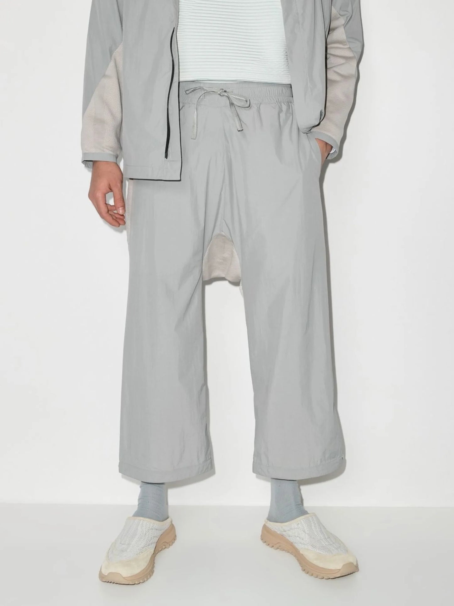 drop-crotch cropped track pants