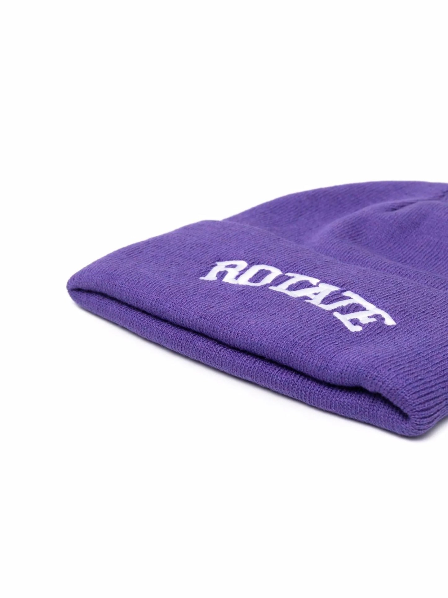embroidered-logo ribbed knit beanie