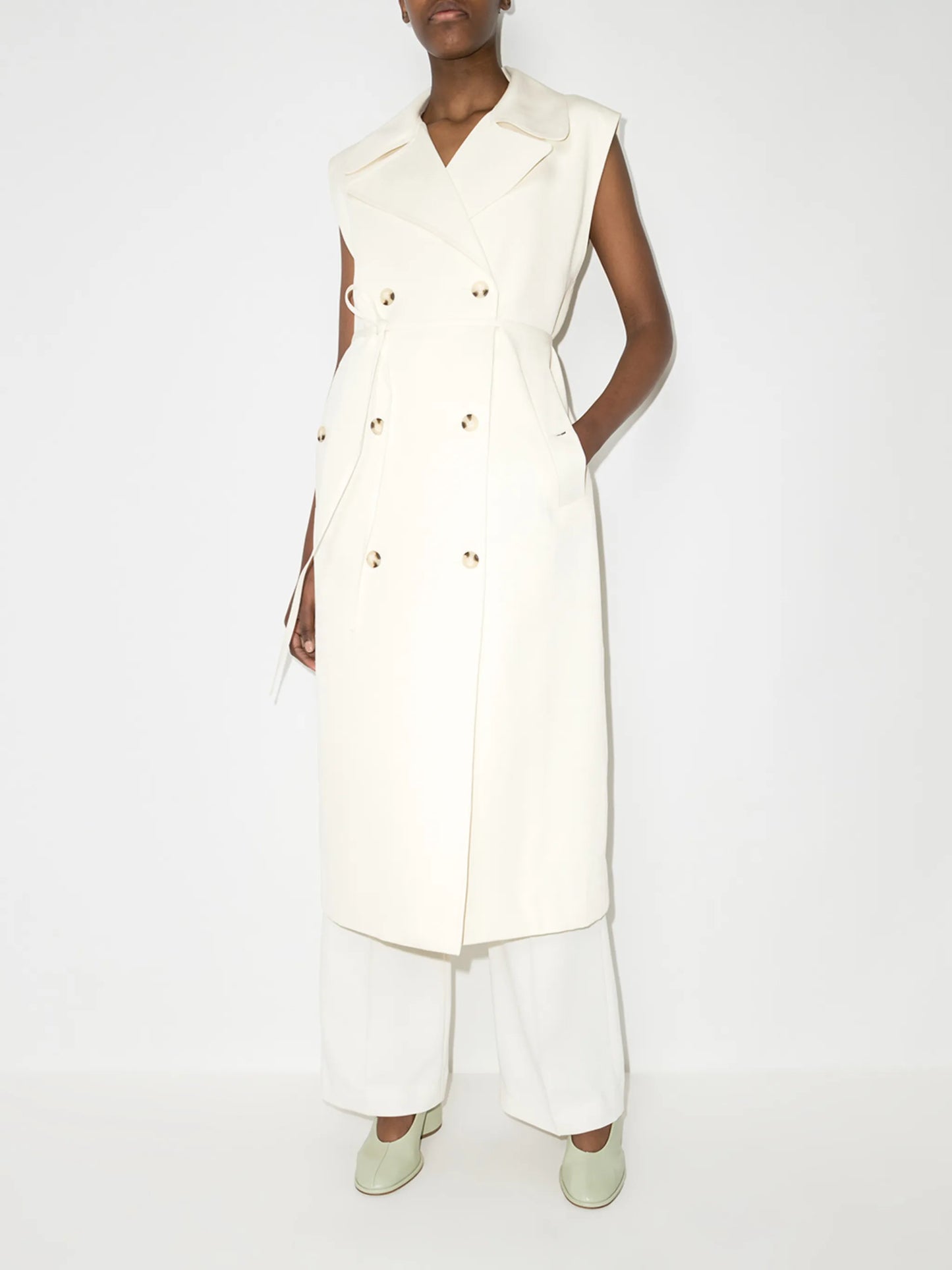 double-breasted sleeveless trench coat