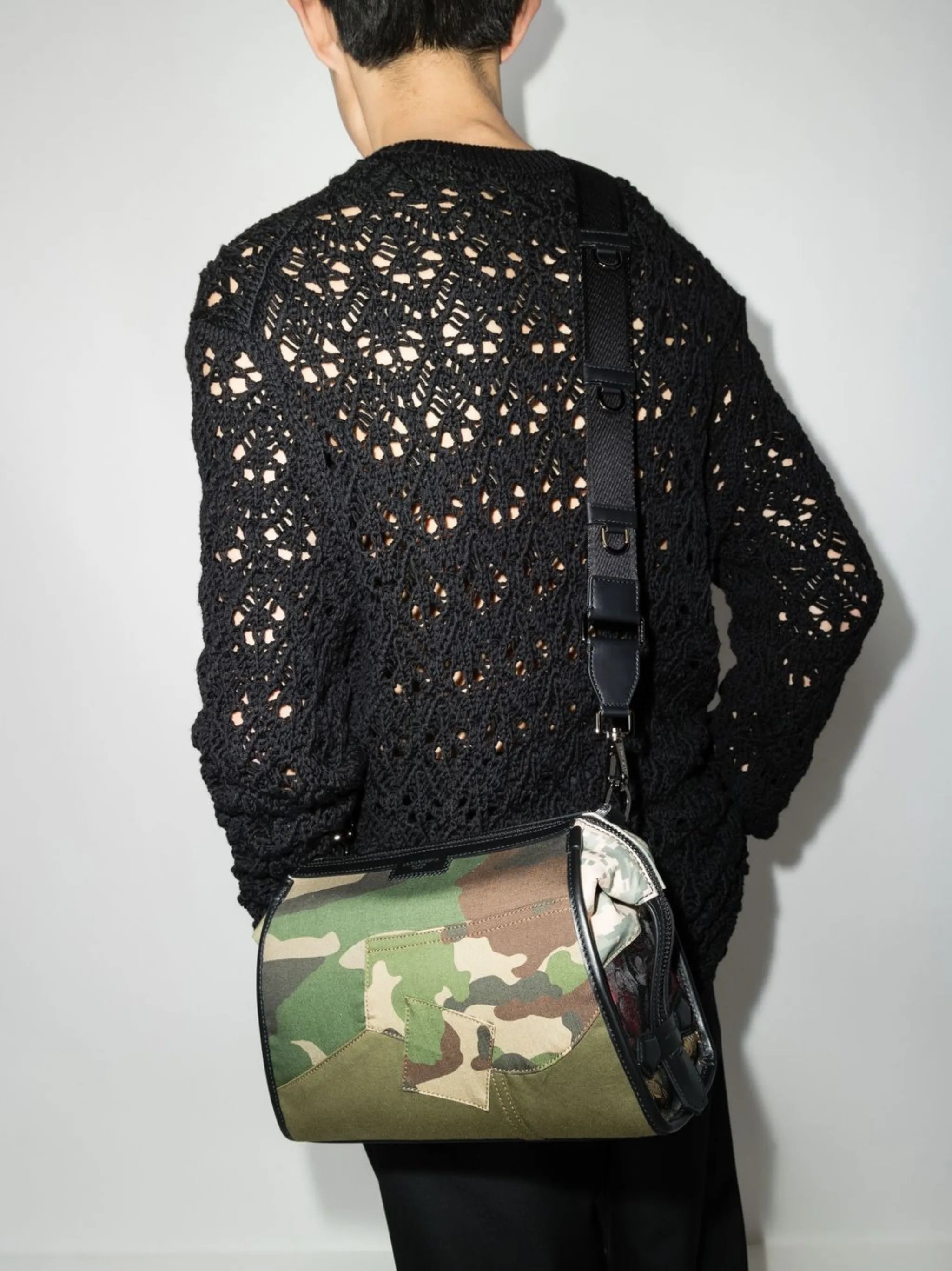 camouflage-print patchwork crossbody bag